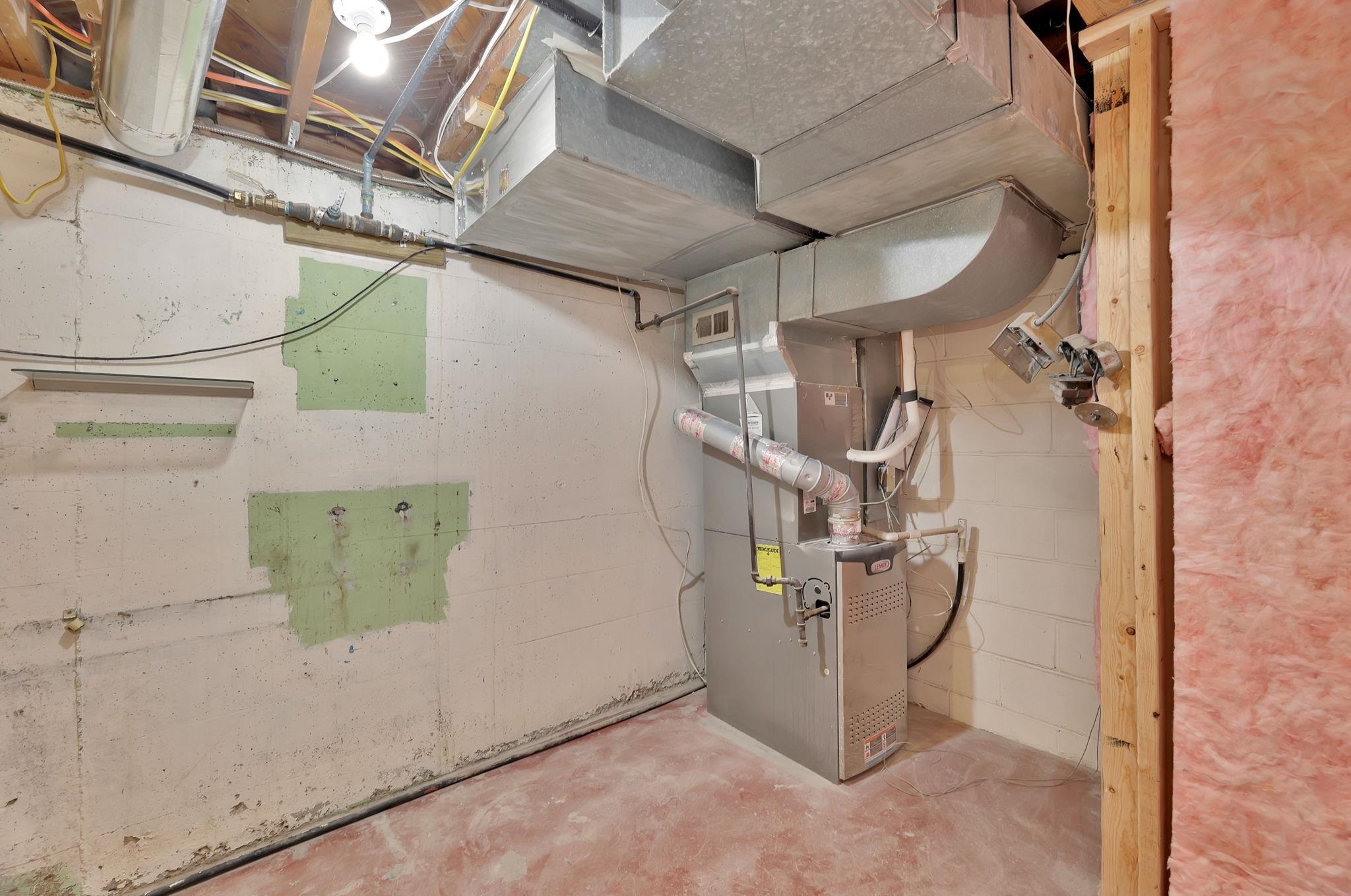 230 S Minneapolis Avenue Property Photo 27