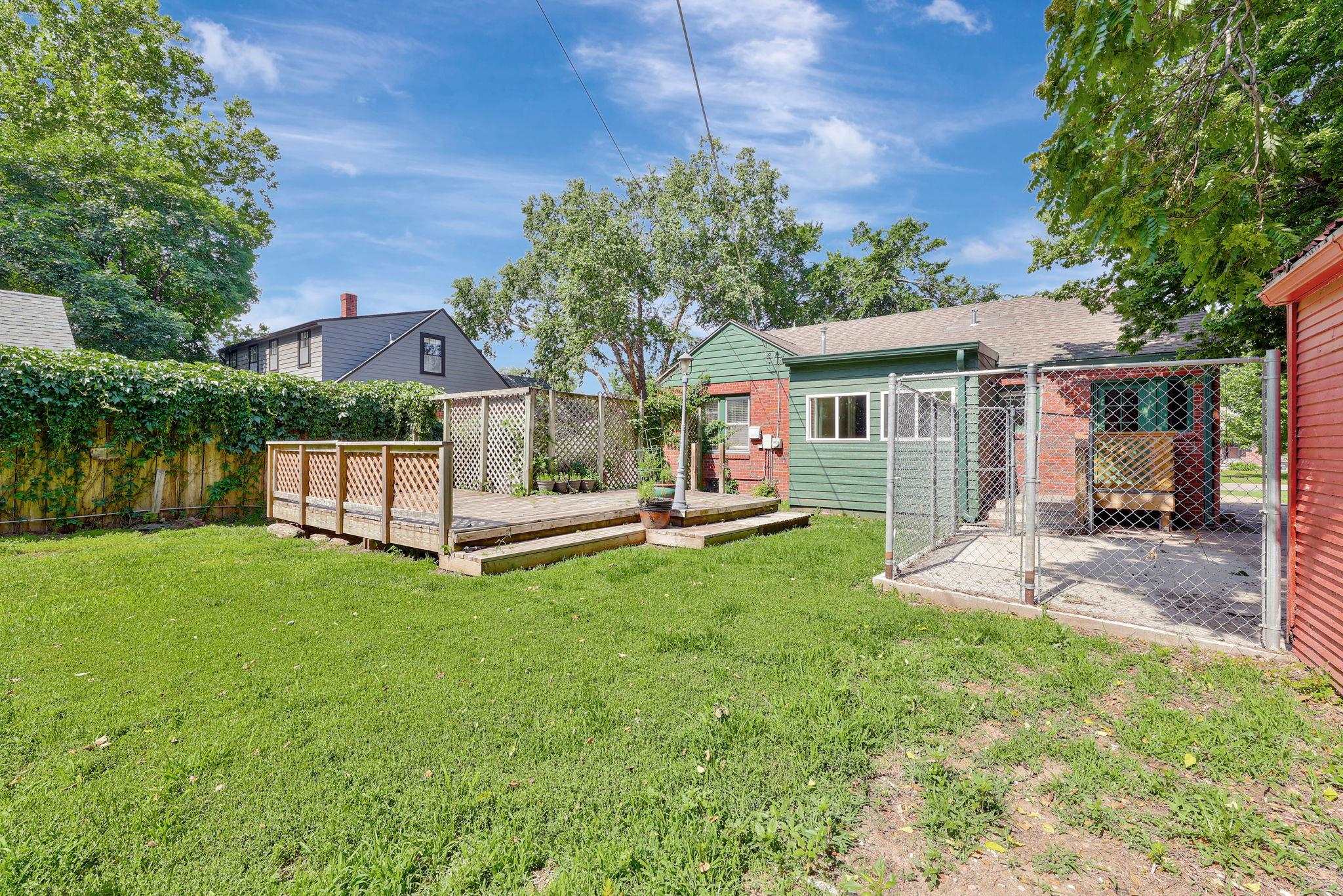 230 S Minneapolis Avenue Property Photo 33