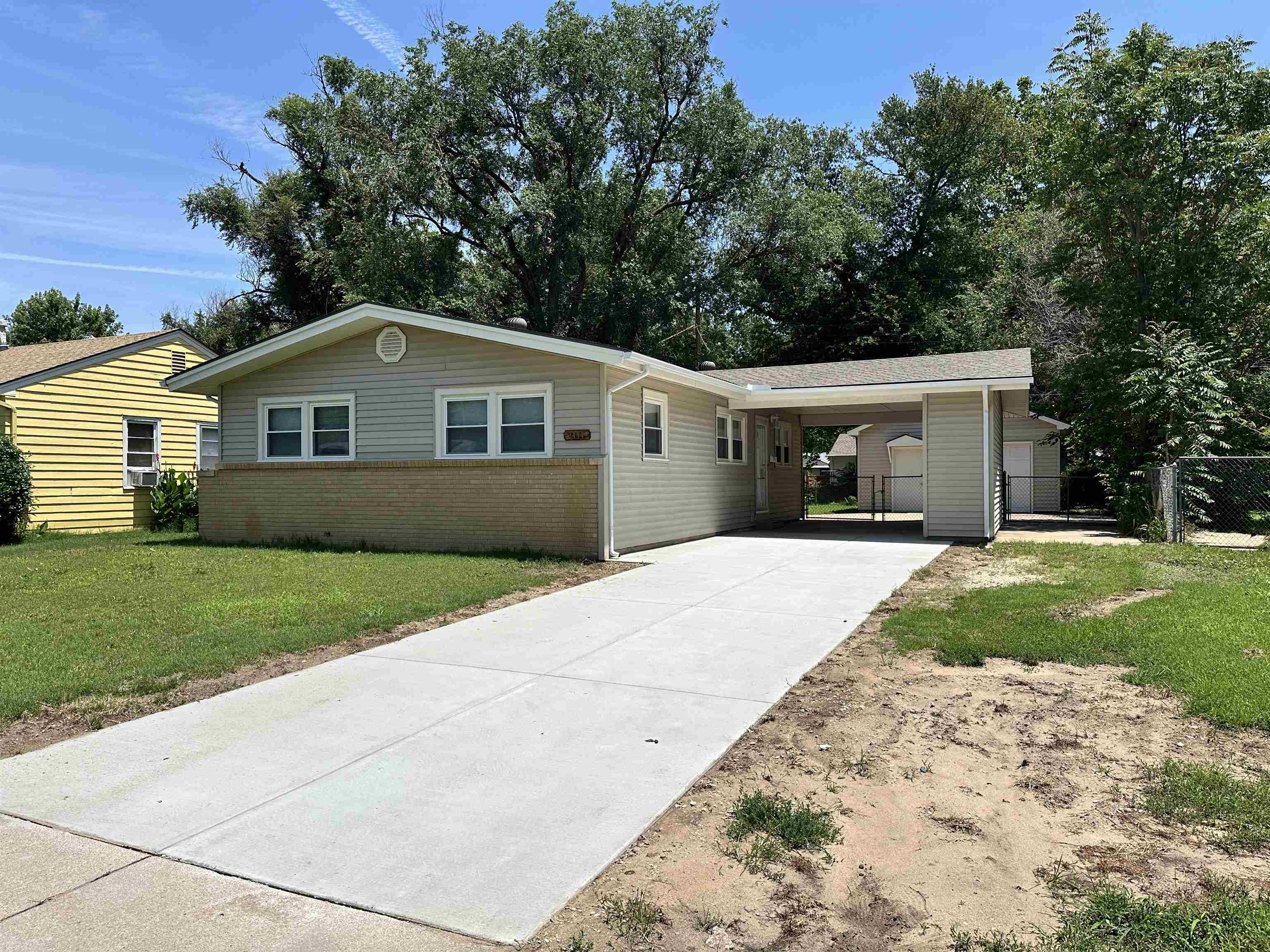 3444 S Hiram Property Photo 1