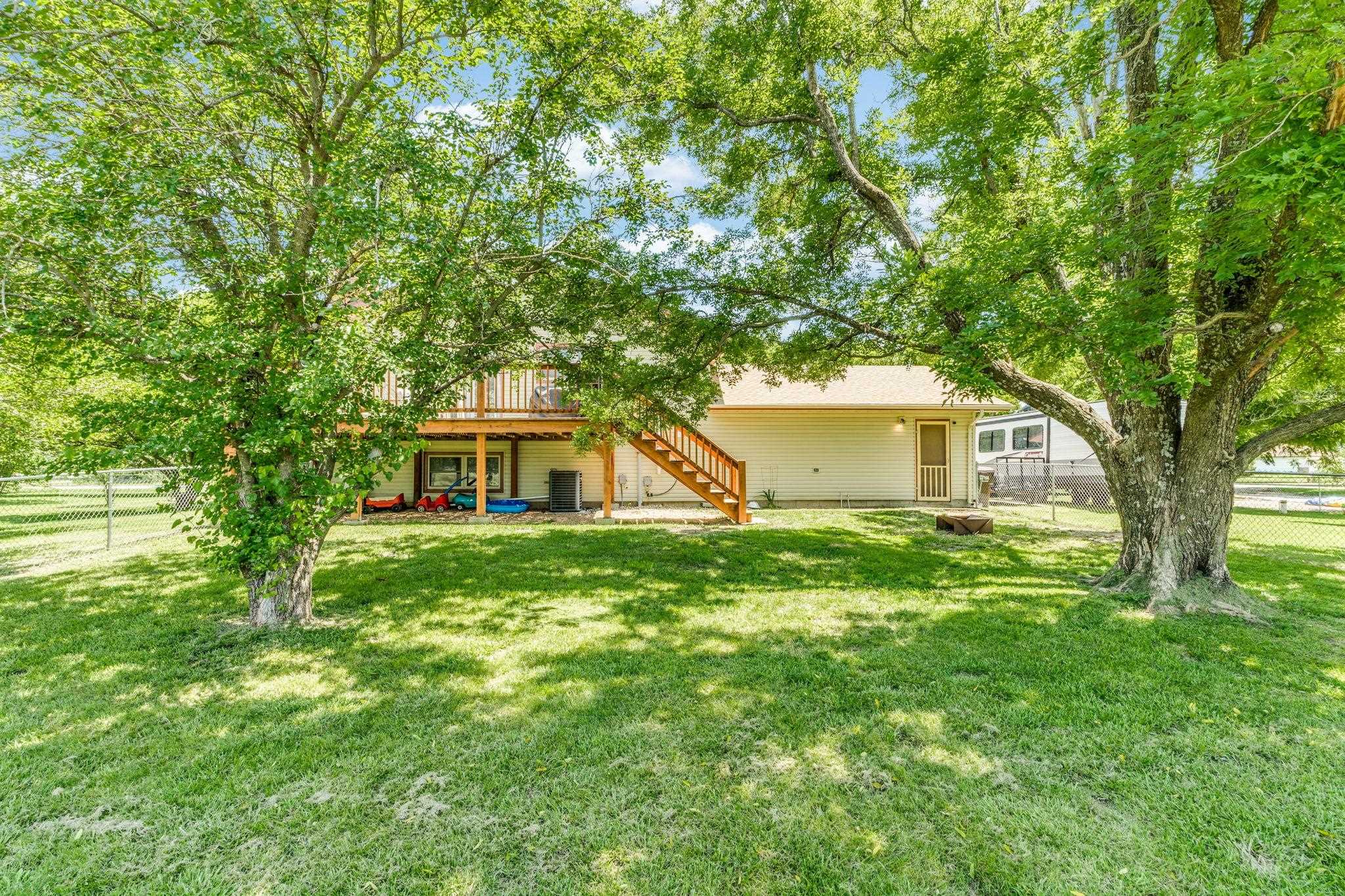 1441 N Estate Property Photo 26