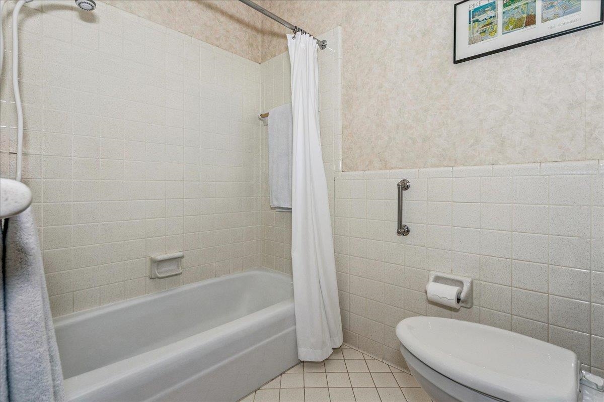 134 N Armour St Property Photo 19