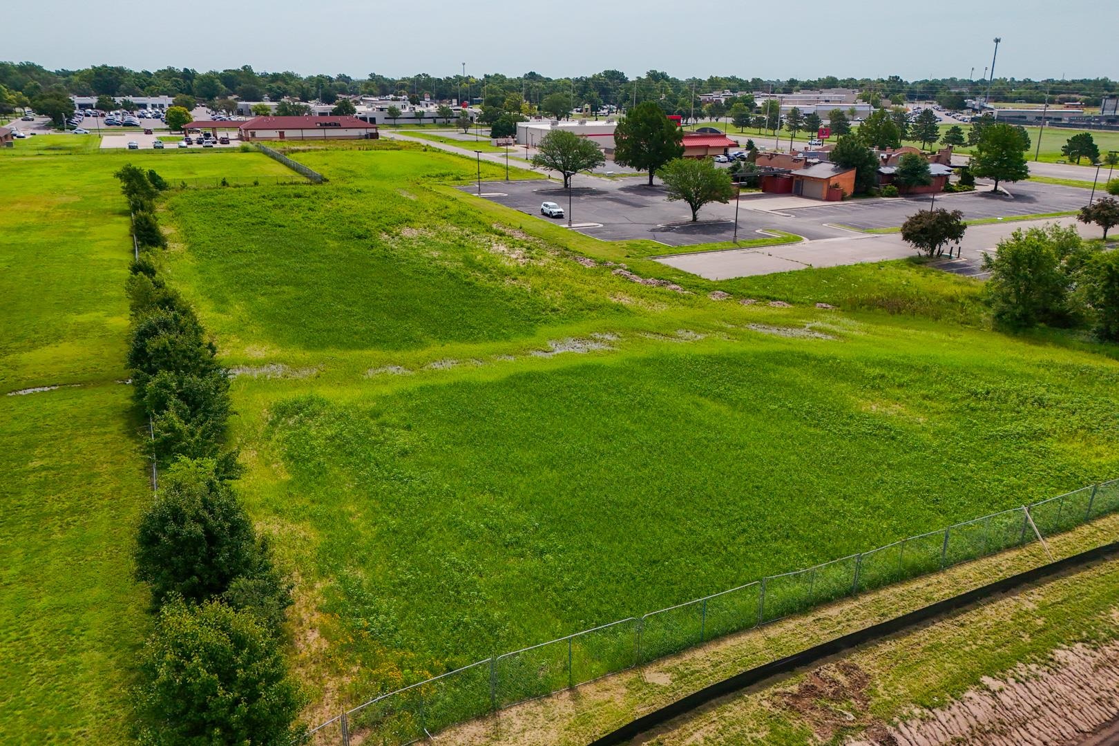 3.67 +/-acres W. Central Ave & N. Tyler Rd Property Photo 9