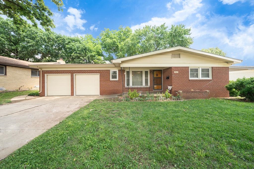 518 Riverdale Dr Property Photo