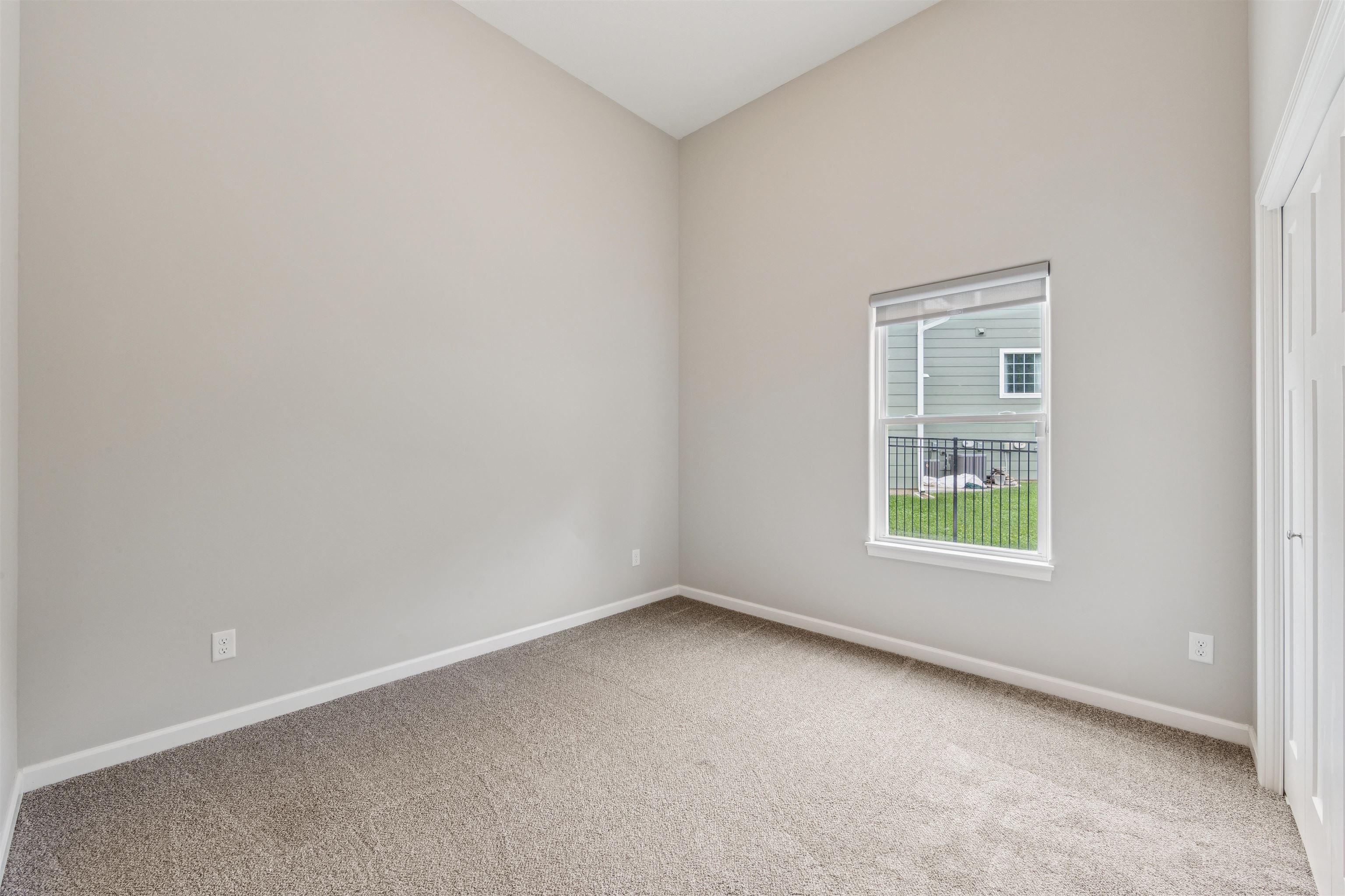 2809 E Mantane Ct Property Photo 22