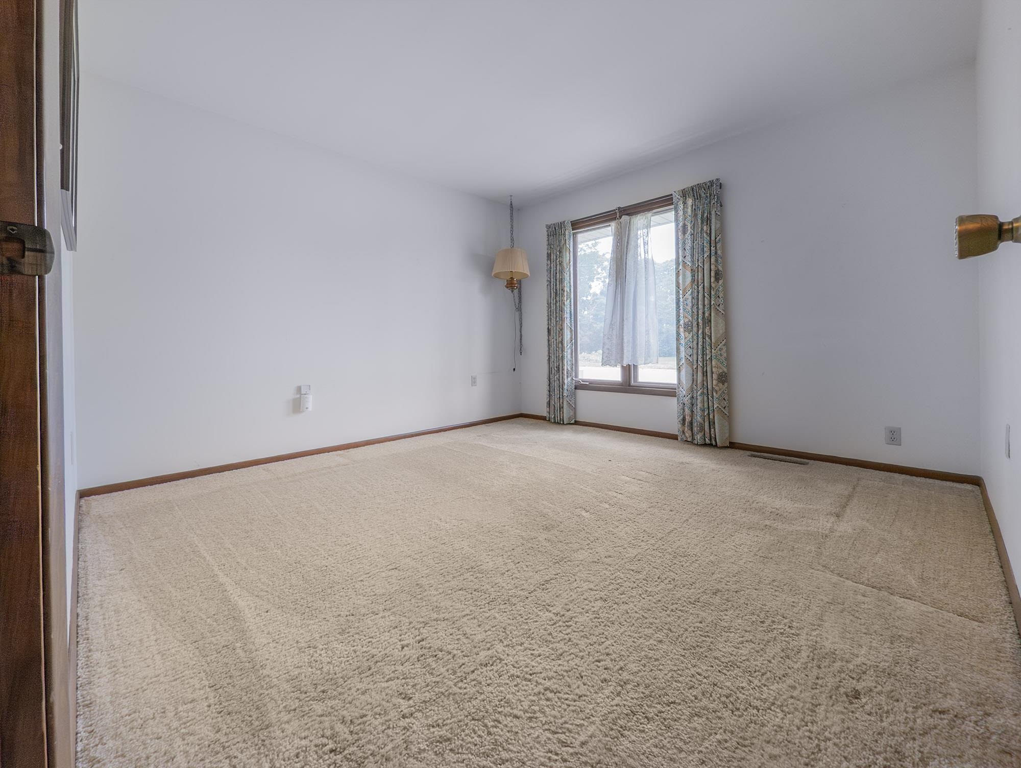 703 Lucky Ln Property Photo 10