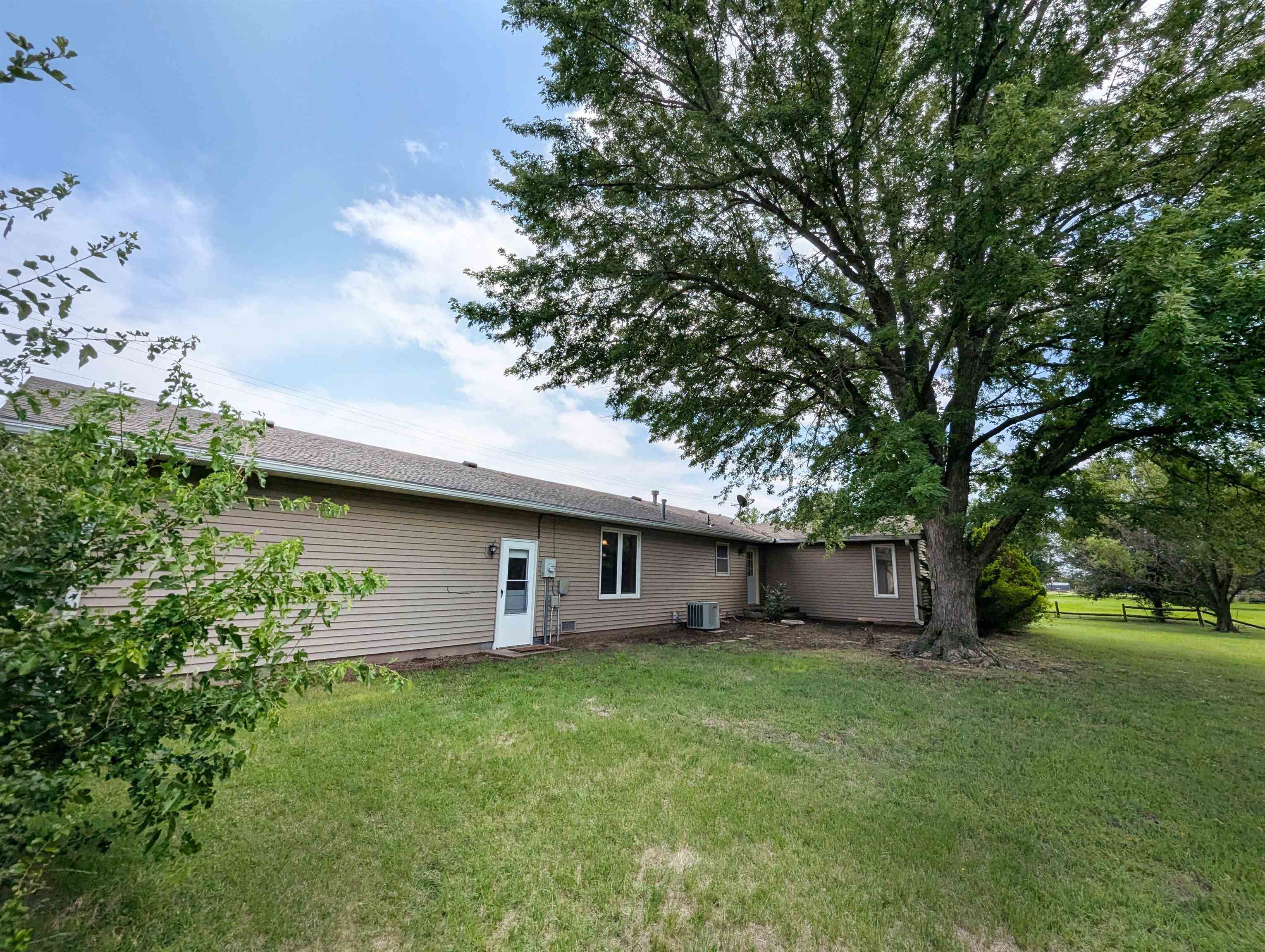 703 Lucky Ln Property Photo 16
