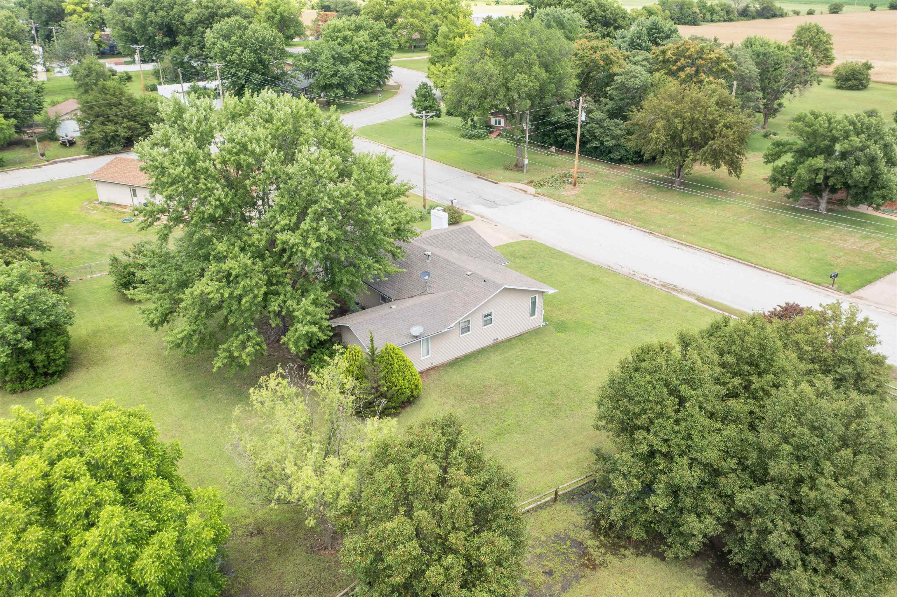 703 Lucky Ln Property Photo 19