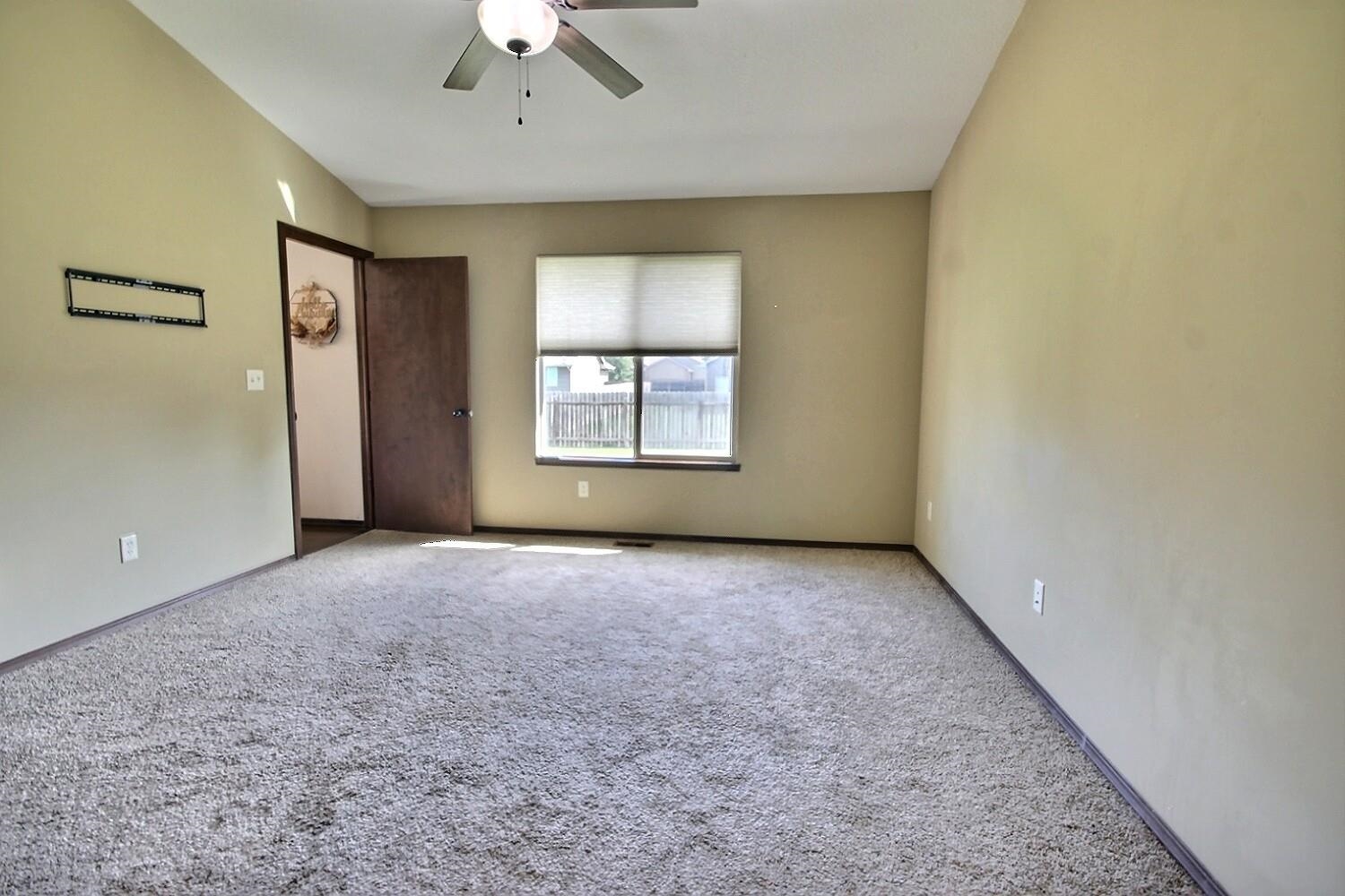 3006 N Rock Bridge St Property Photo 11