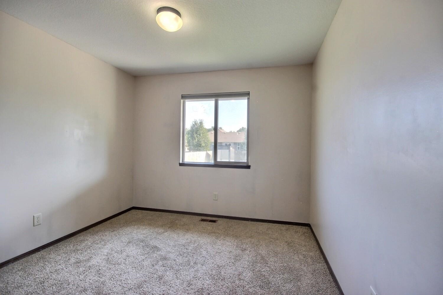 3006 N Rock Bridge St Property Photo 19