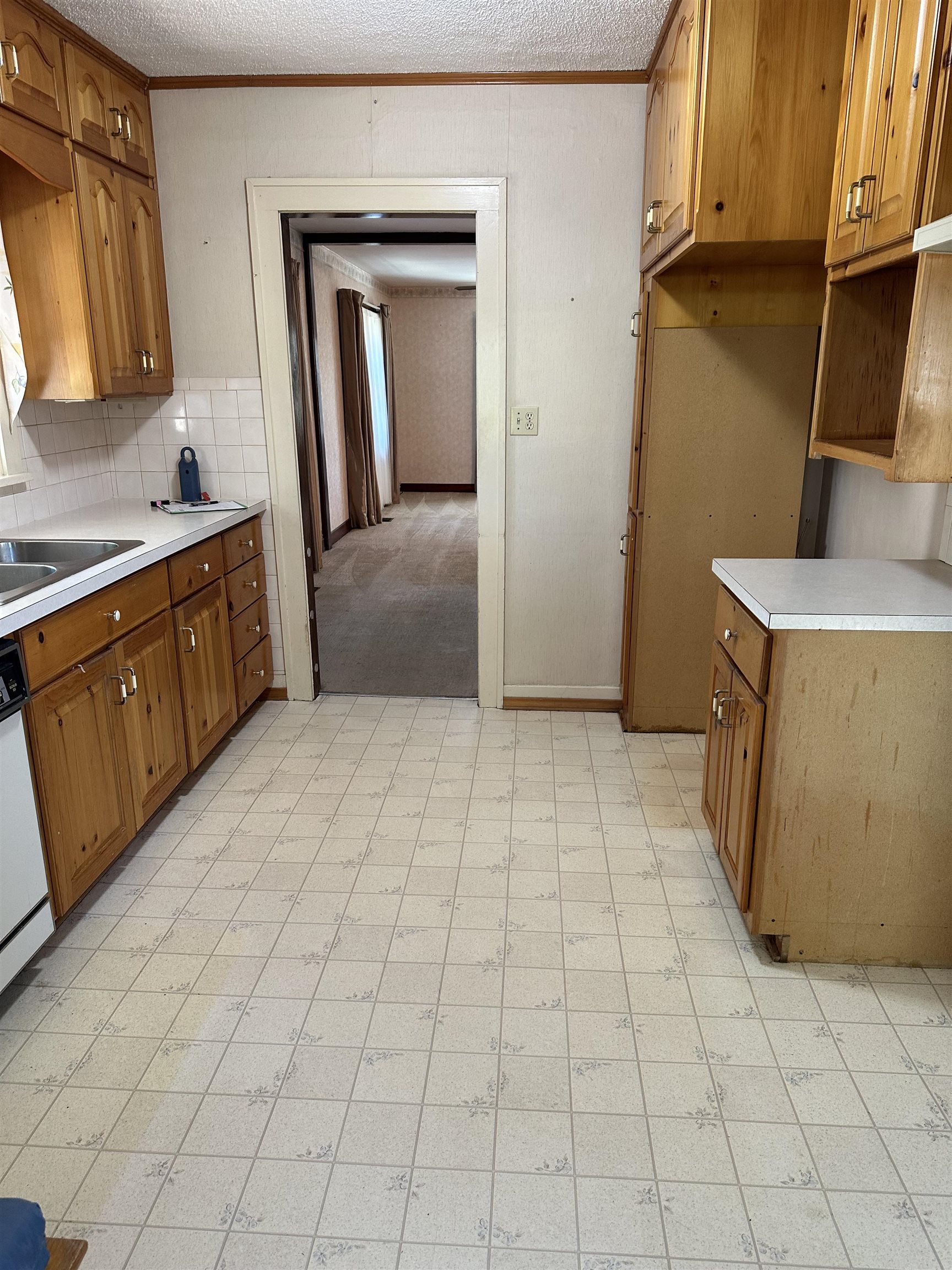 505 S Emporia Property Photo 11