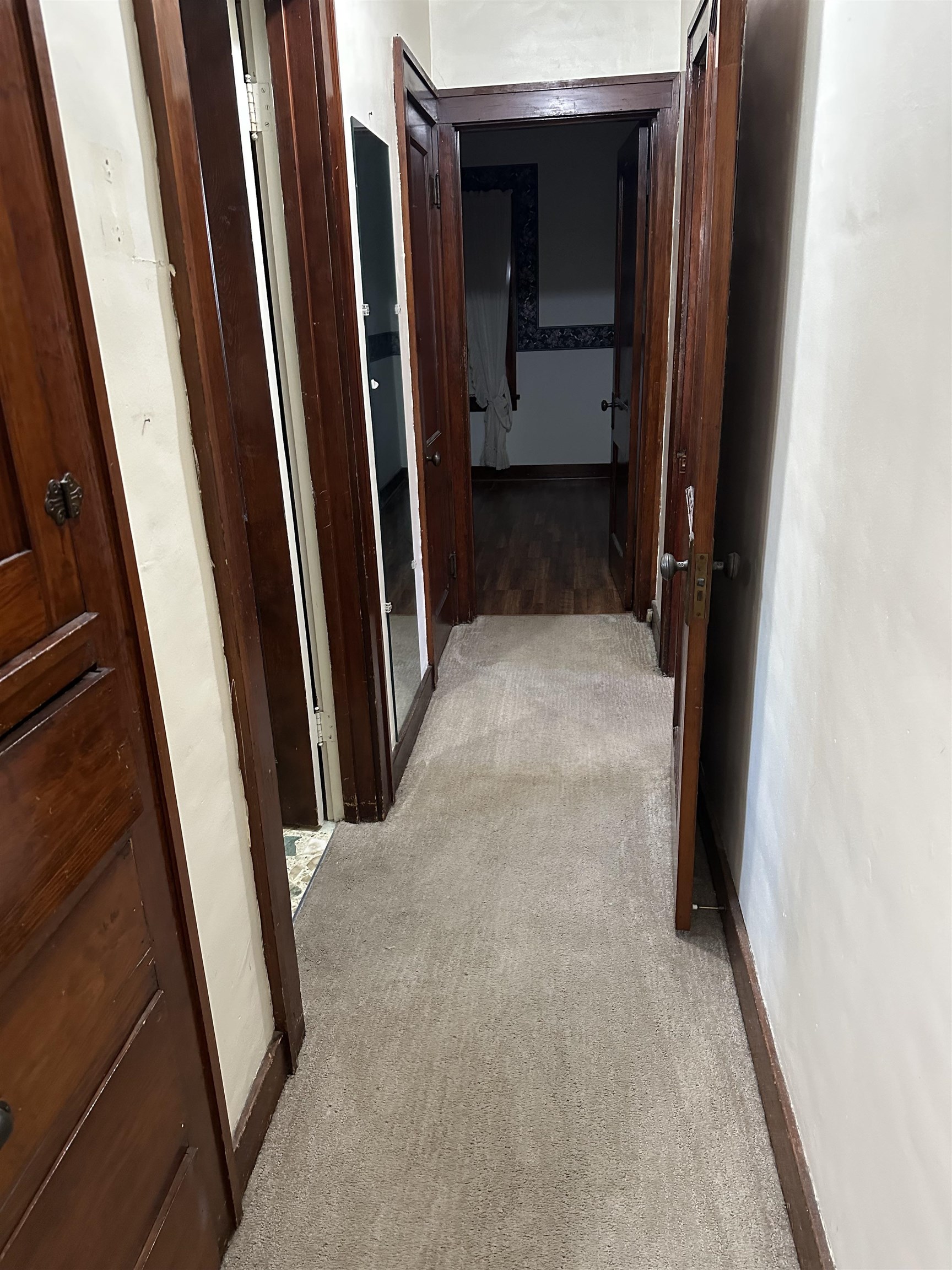 505 S Emporia Property Photo 15