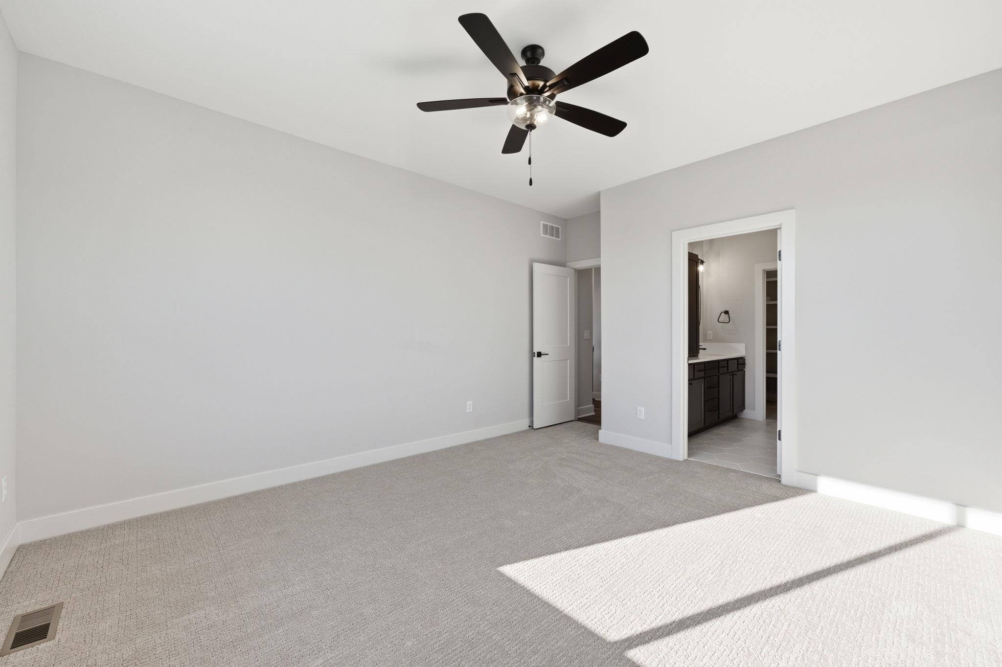 8424 Pebble St Property Photo 17