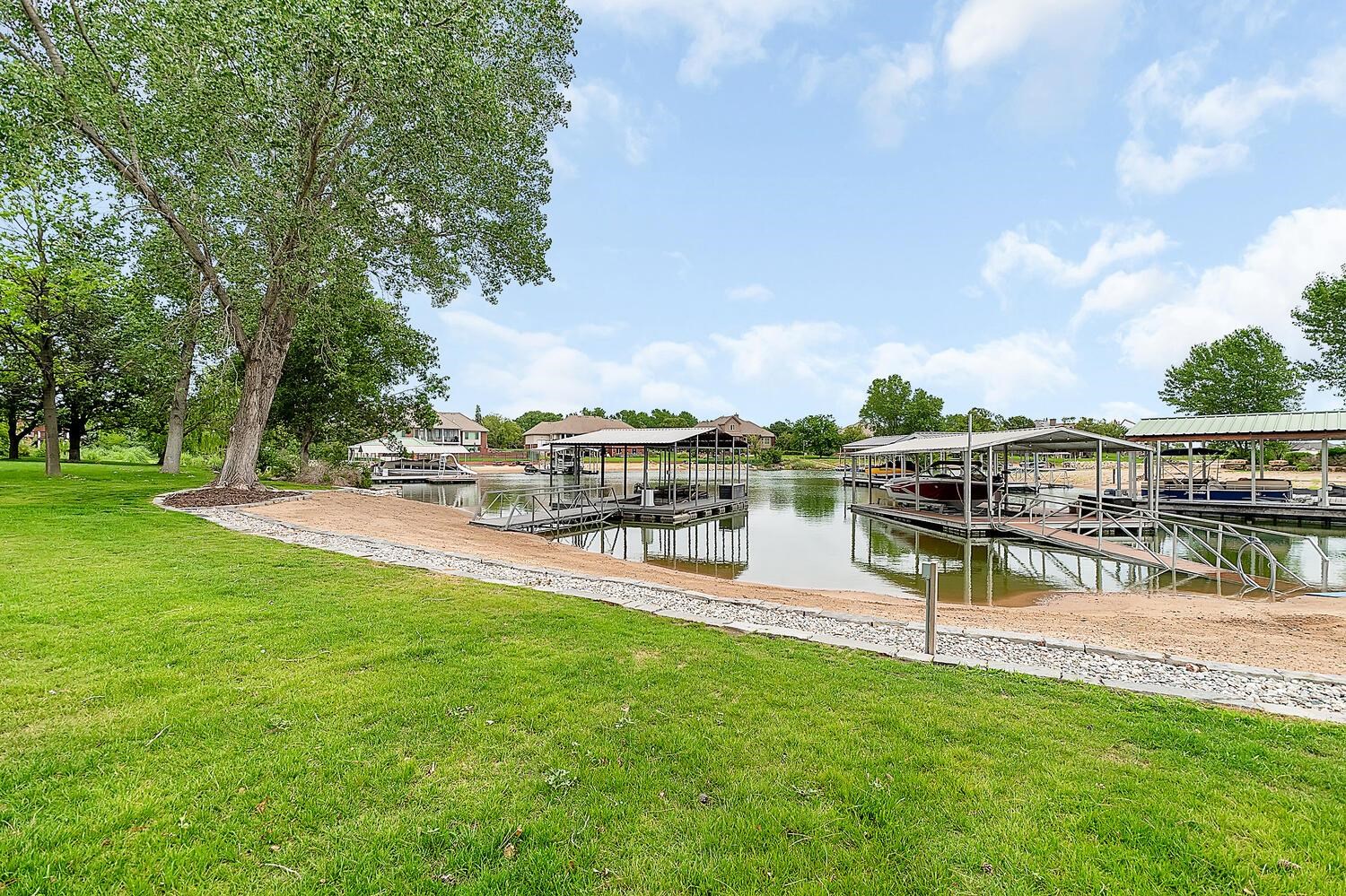 2634 N North Shore Cir Property Photo 28