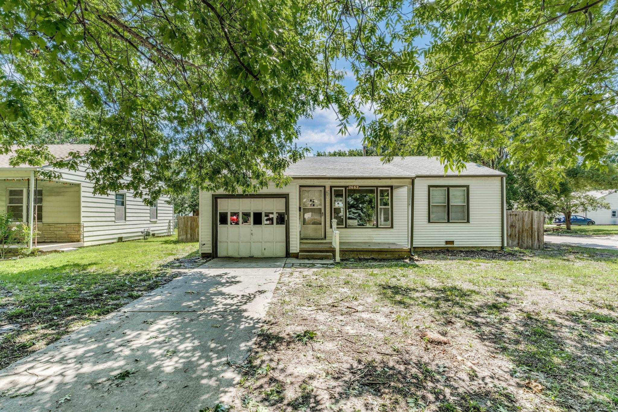 2662 S Lulu Ave Property Photo 1