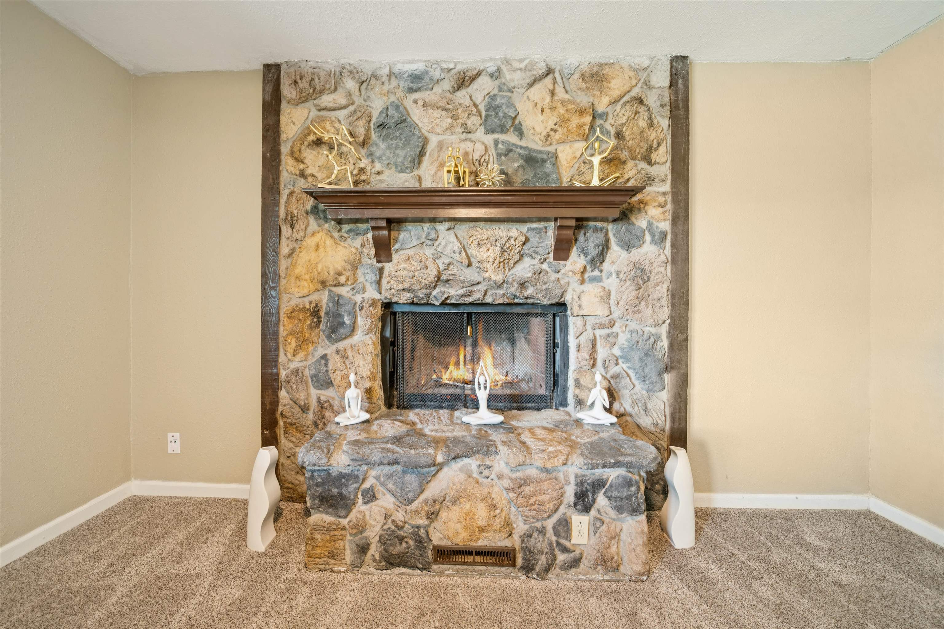 1713 N Terry Ln Property Photo 8
