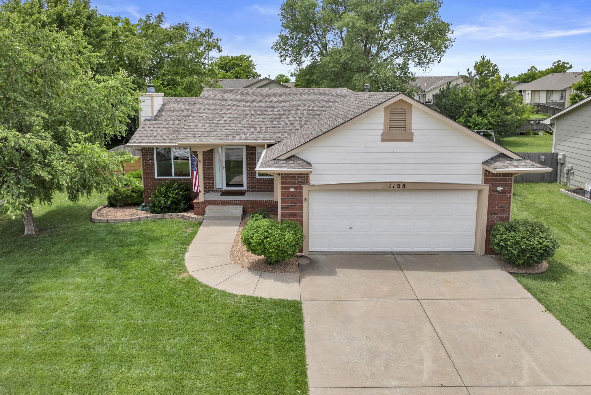 1125 N Raintree Dr Property Photo 1