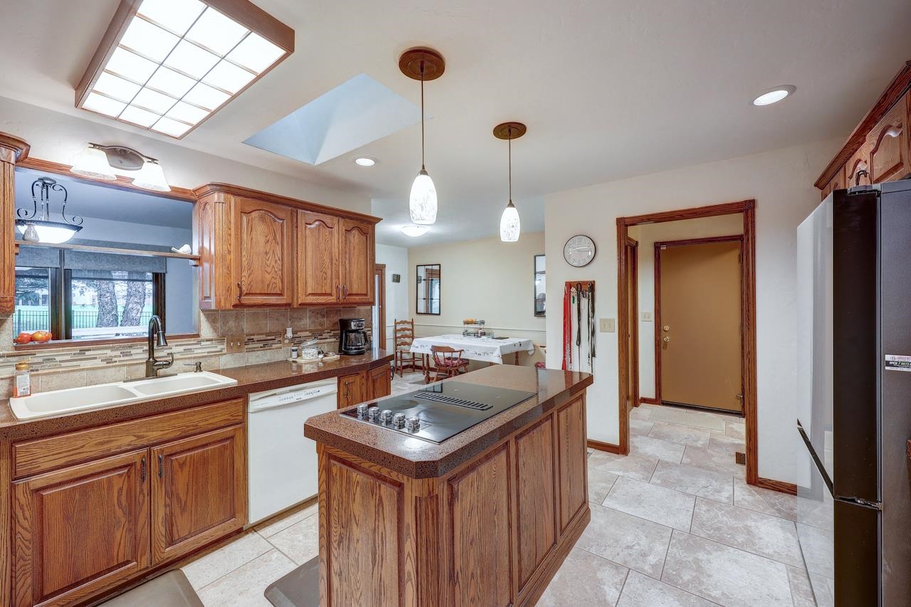 3103 Cabrillo Dr Property Photo 11