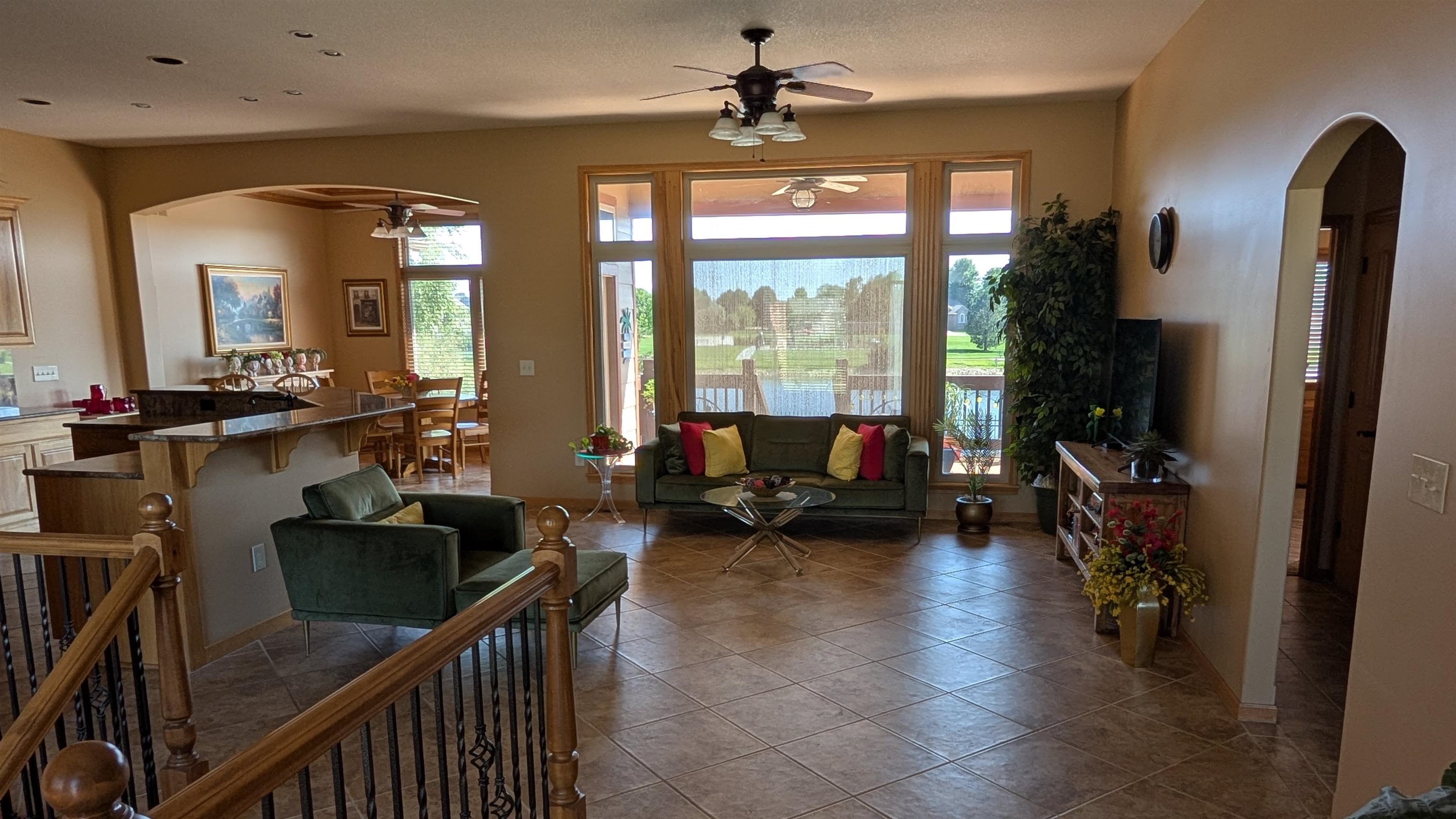 1013 N Beau Jardin St Property Photo 2