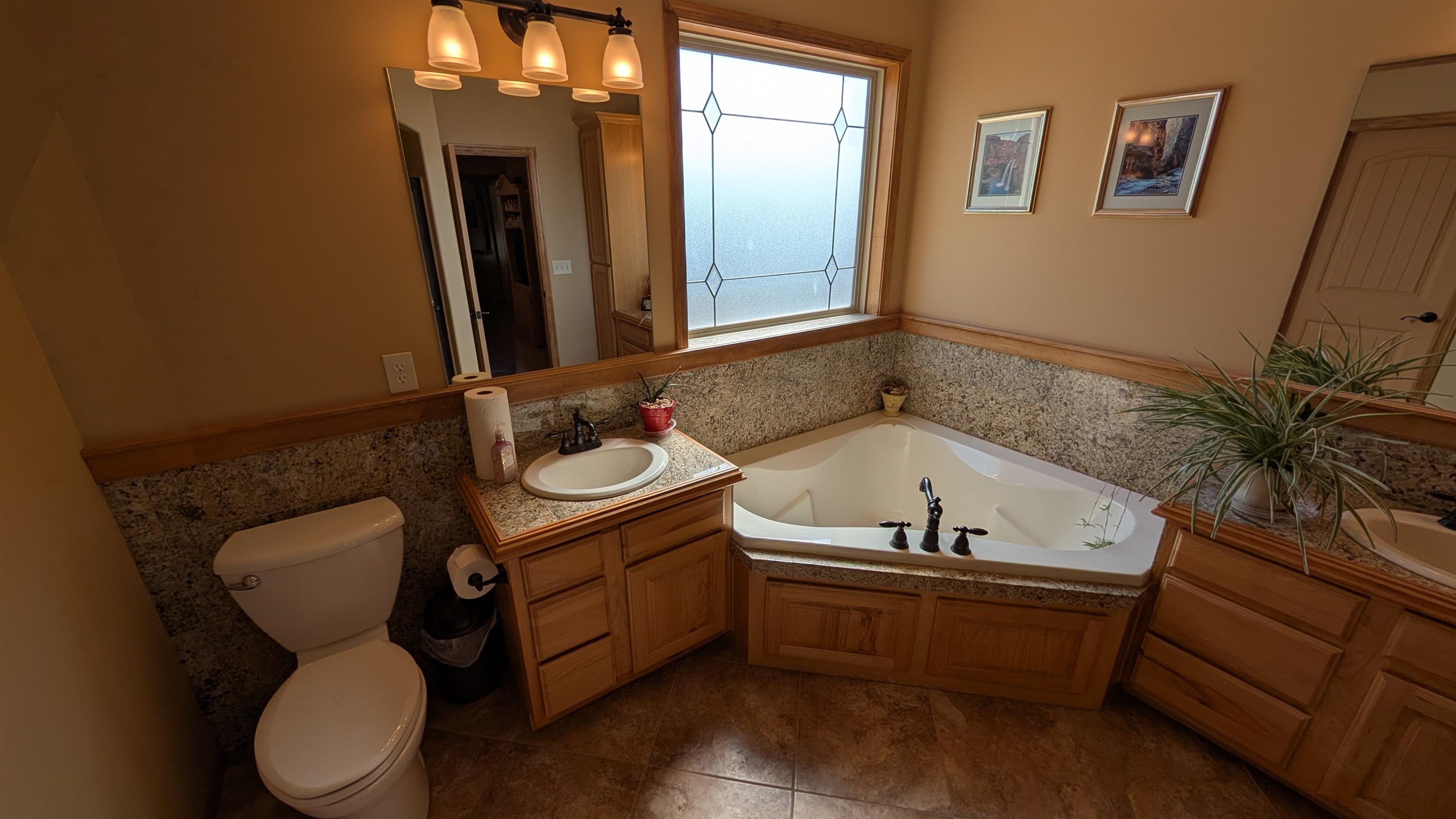 1013 N Beau Jardin St Property Photo 9
