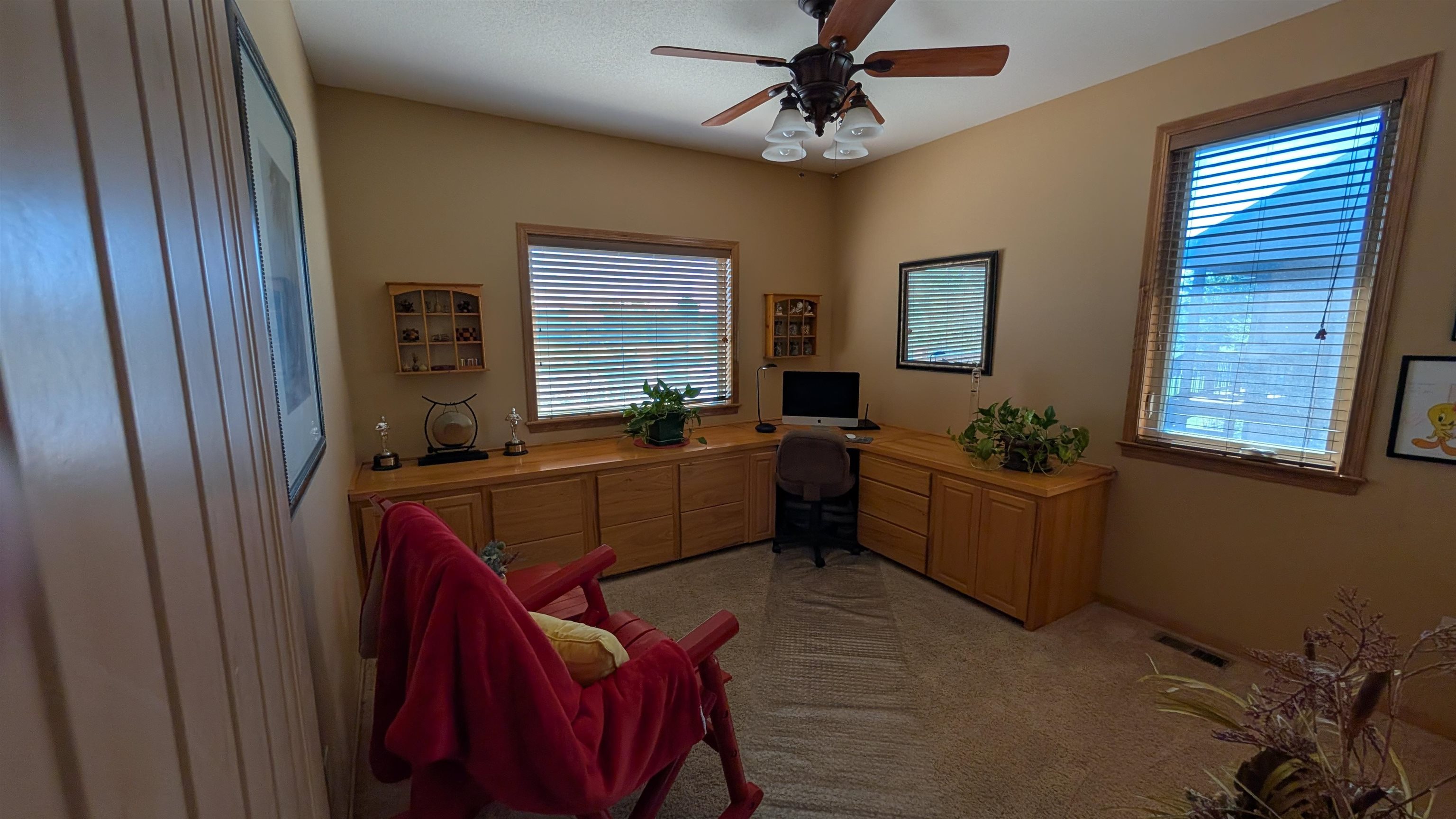 1013 N Beau Jardin St Property Photo 13