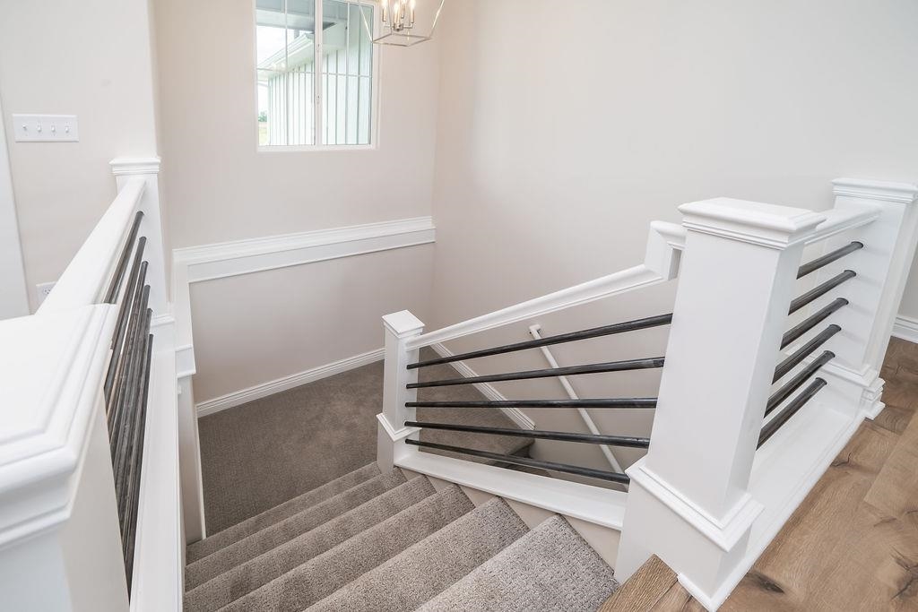 1242 W Ravendale Ln Property Photo 9