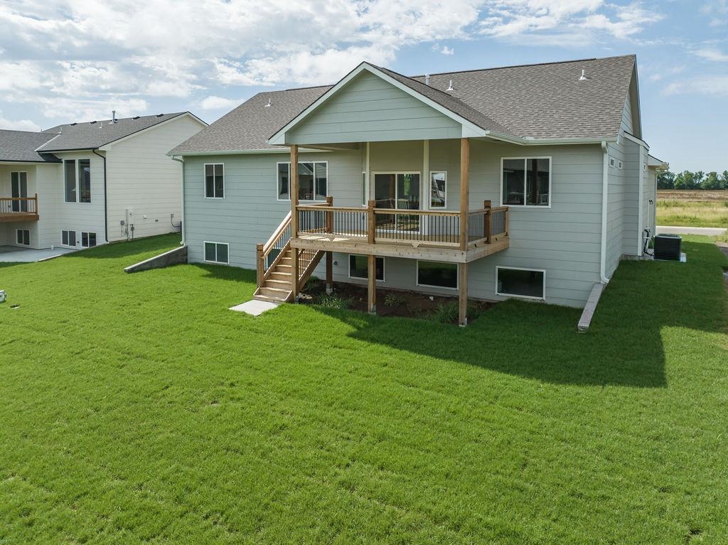 1242 W Ravendale Ln Property Photo 33