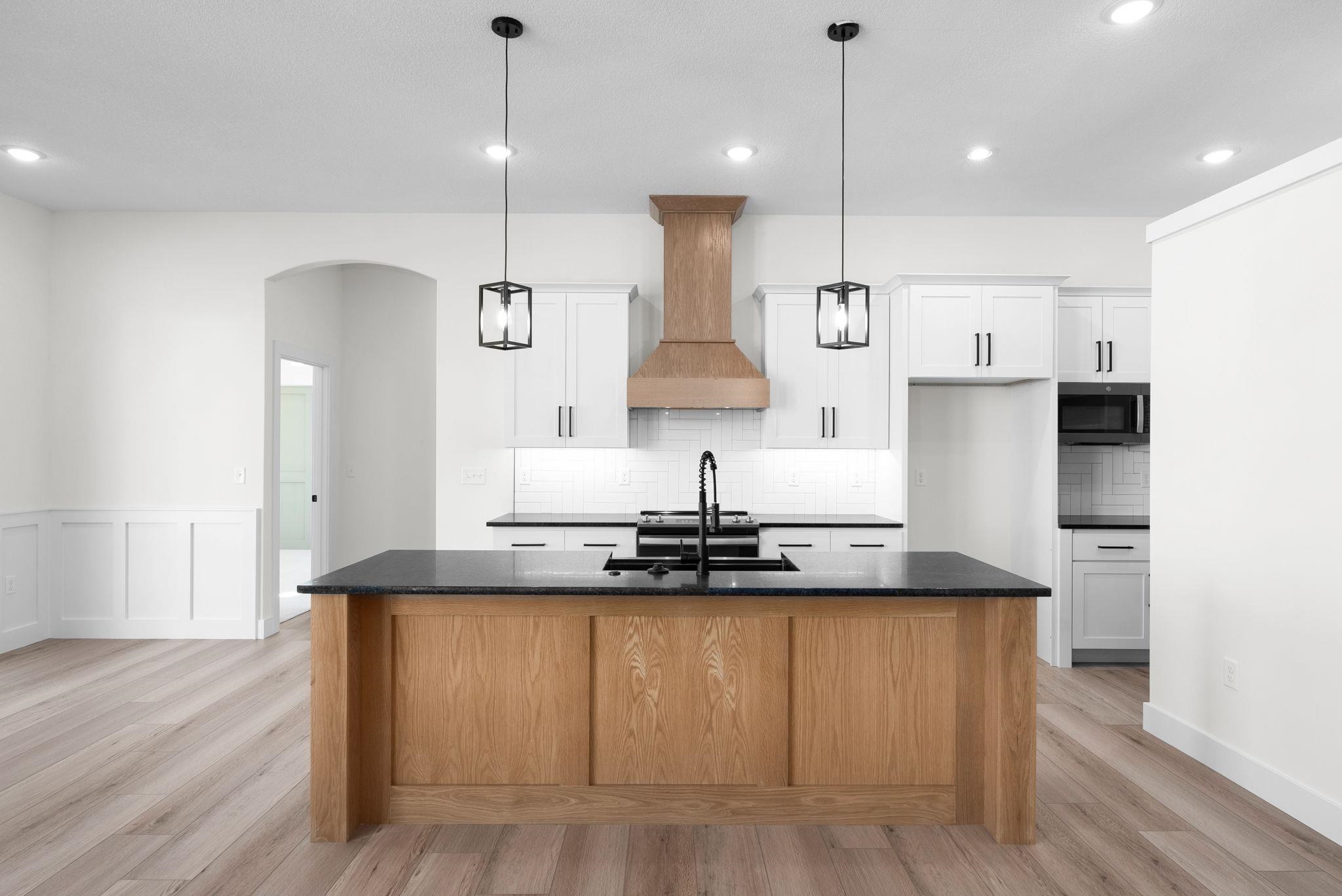 1230 W Ravendale Ln Property Photo 11