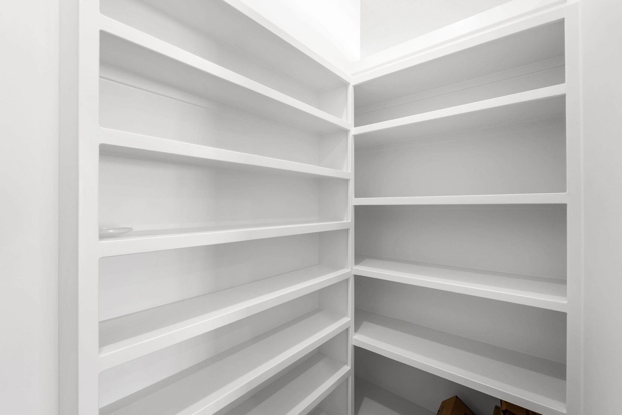 1230 W Ravendale Ln Property Photo 16