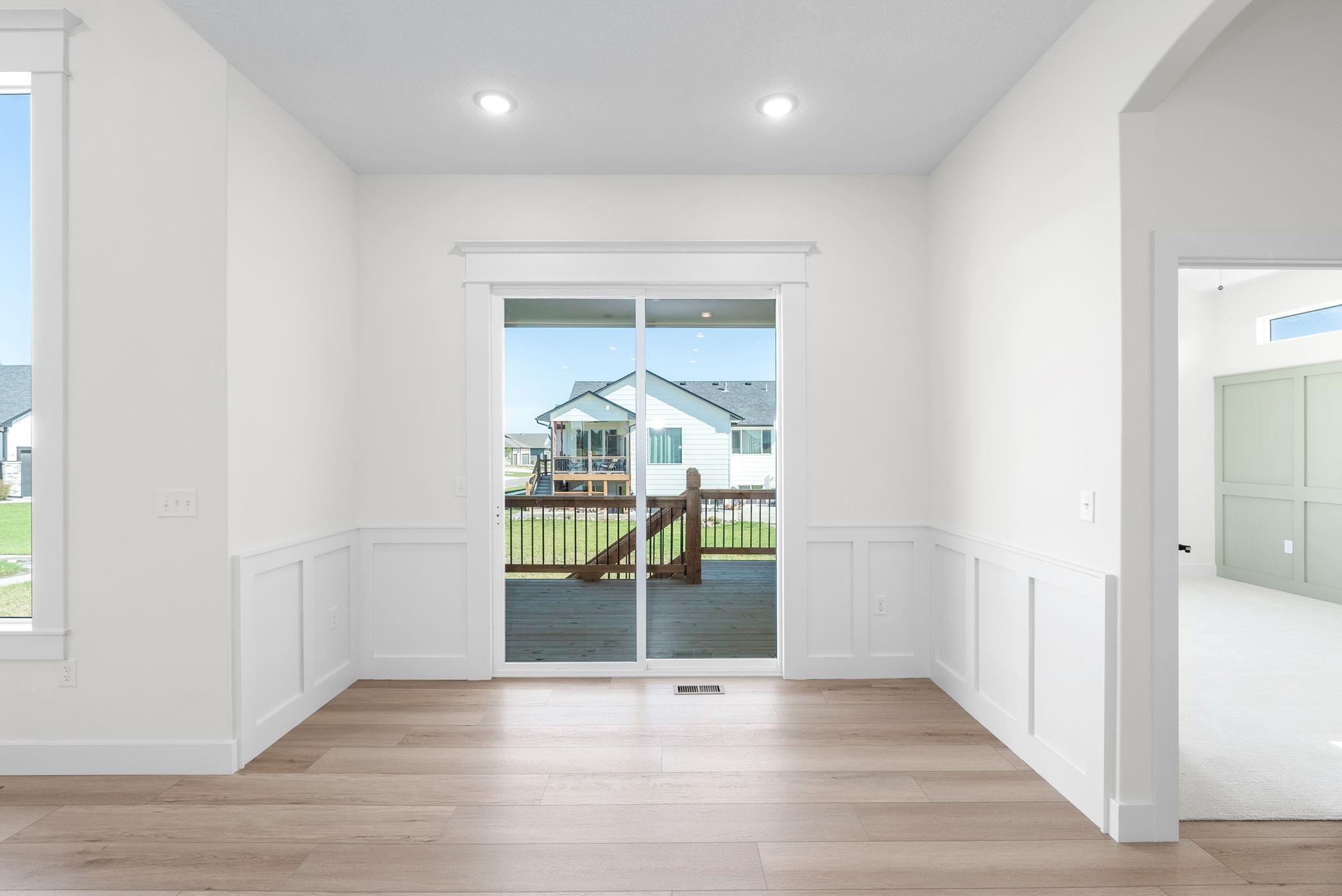 1230 W Ravendale Ln Property Photo 17