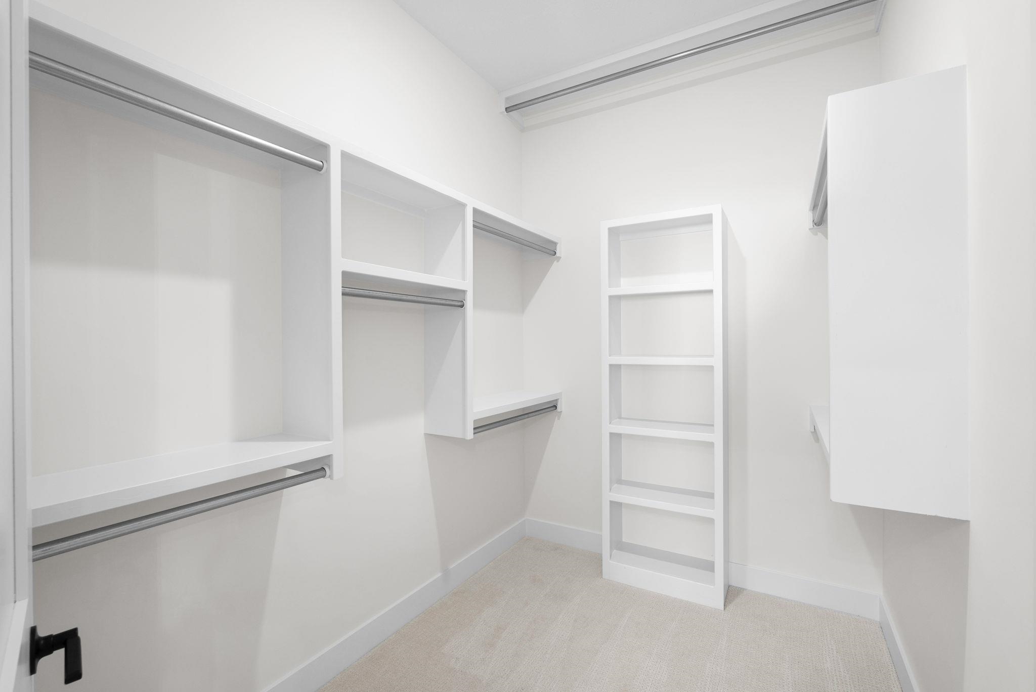 1230 W Ravendale Ln Property Photo 22