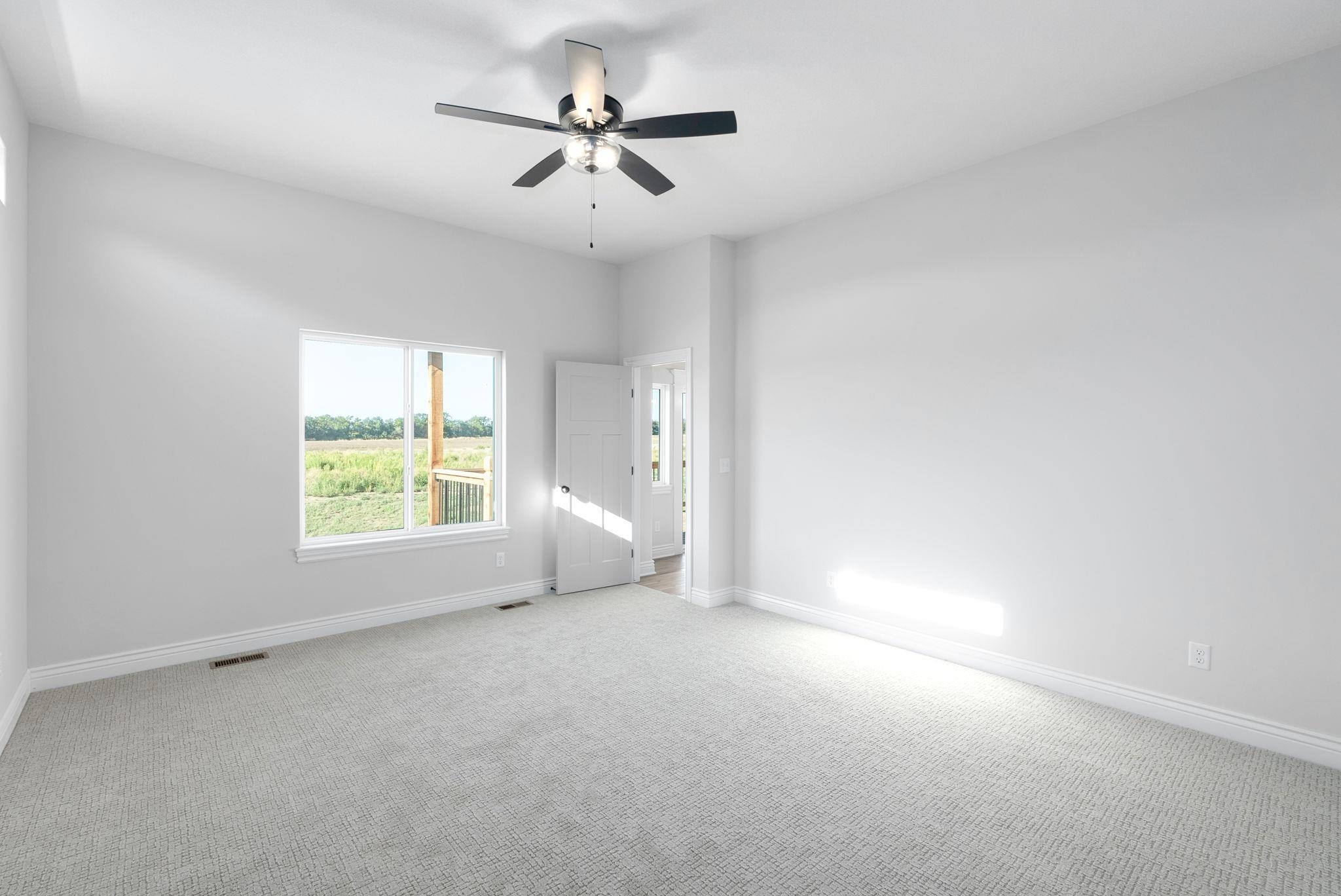 1323 Footbridge St Property Photo 16