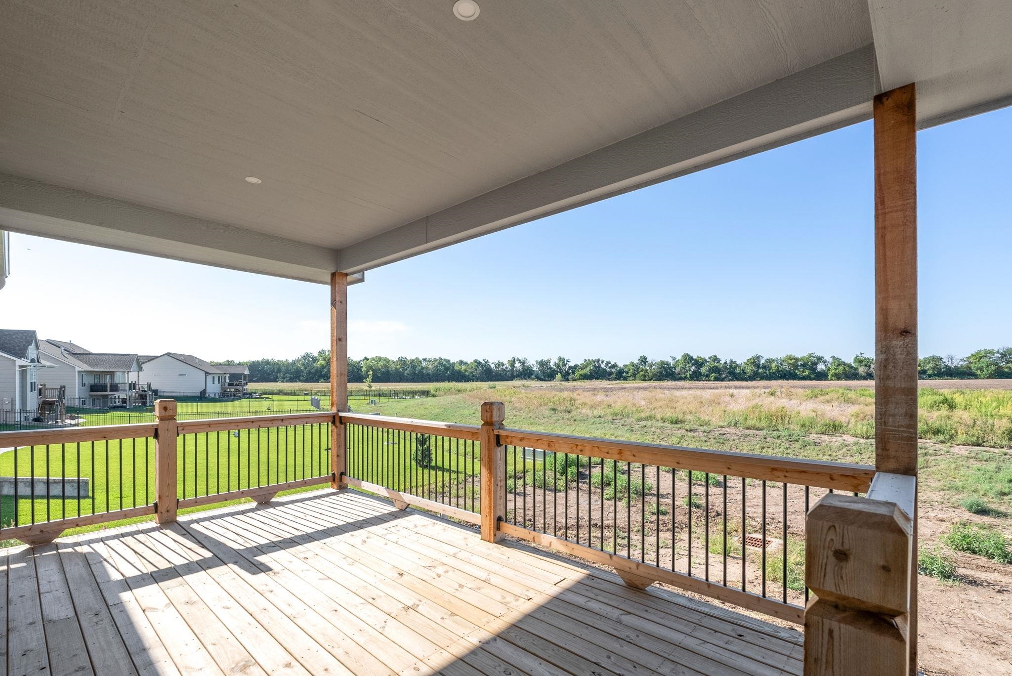 1323 Footbridge St Property Photo 33