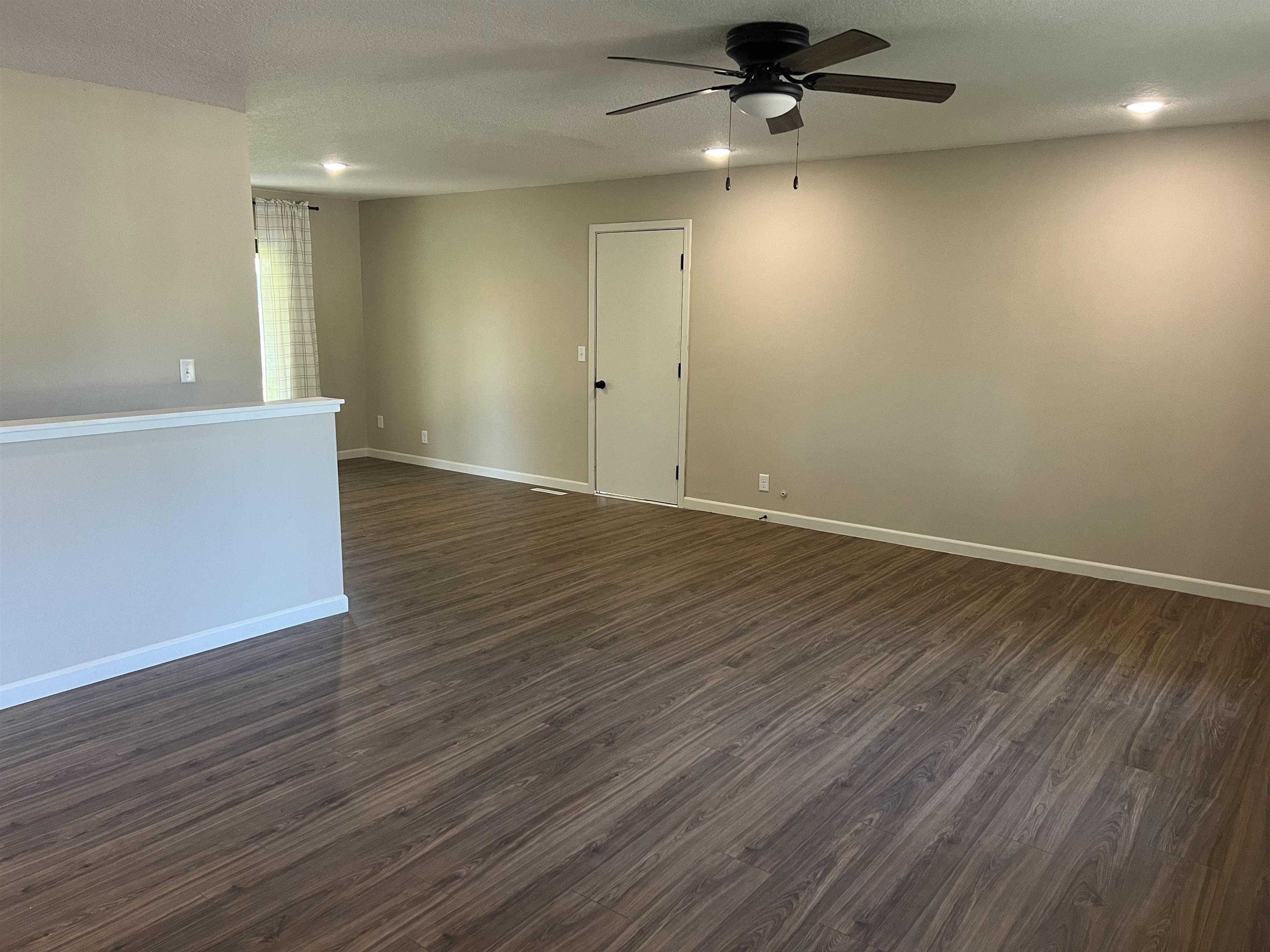 1339 N Sunset Ct Property Photo 9