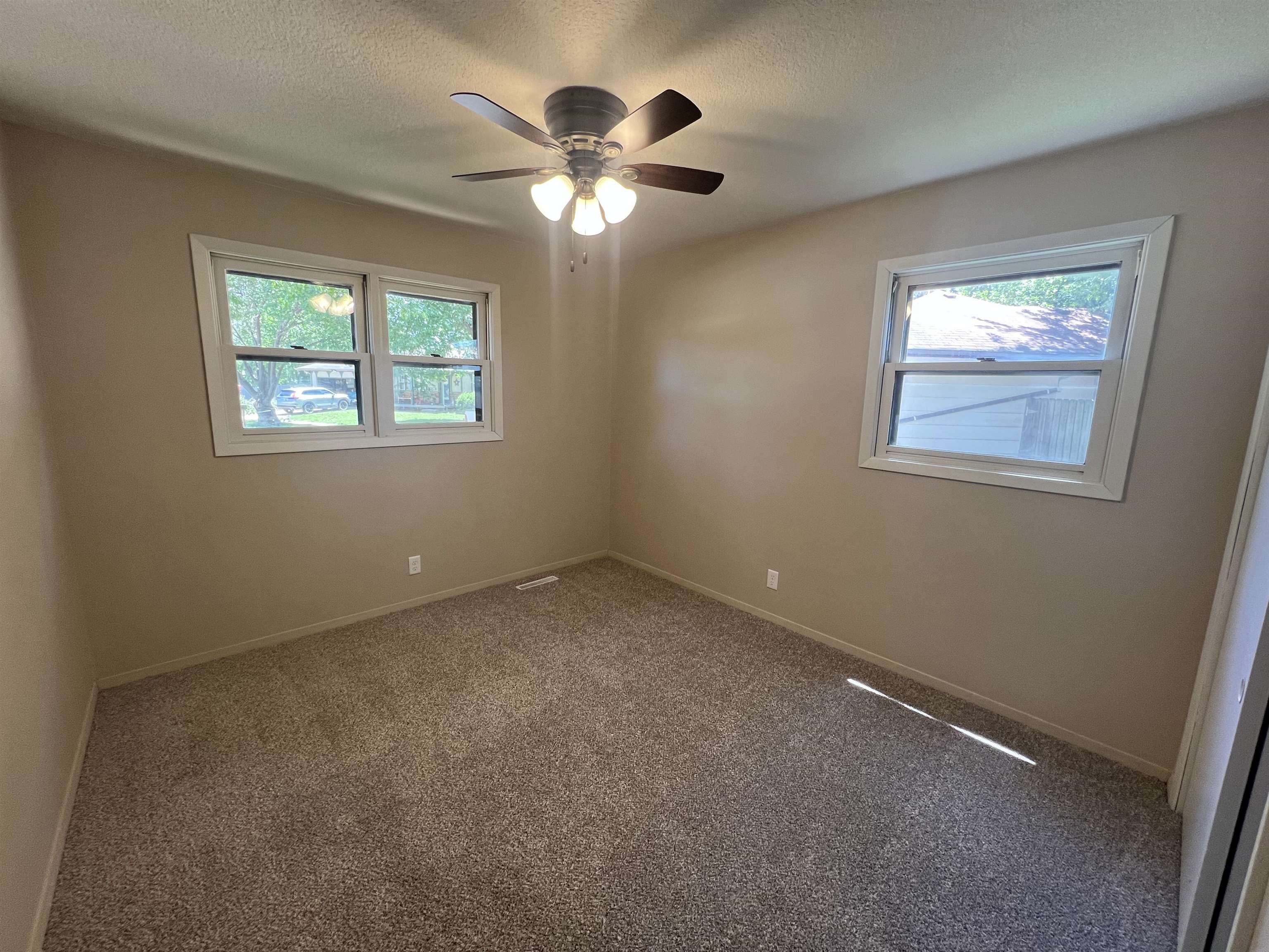 1339 N Sunset Ct Property Photo 16