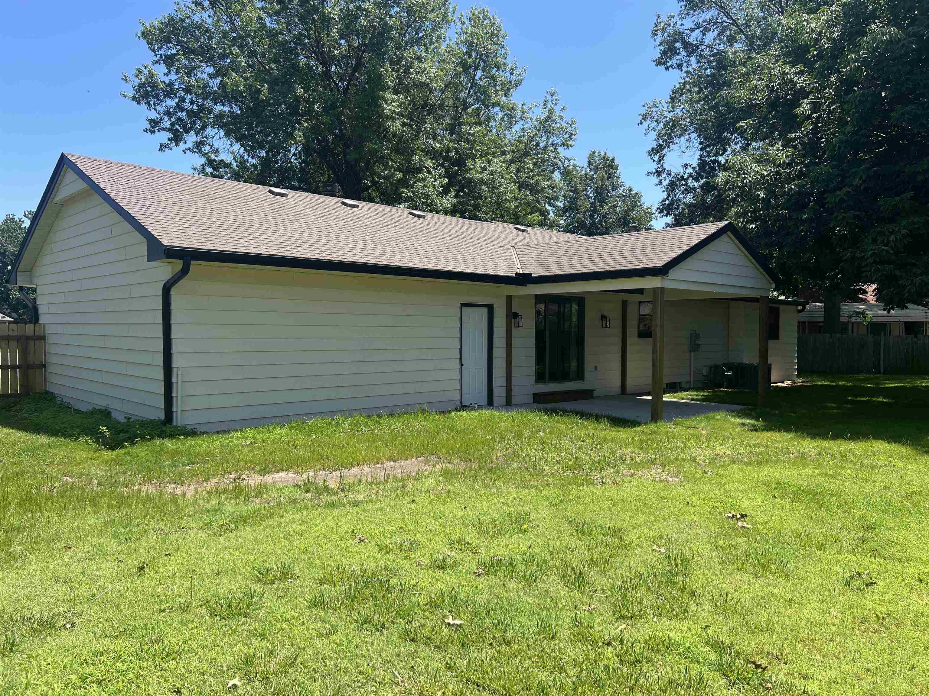 1339 N Sunset Ct Property Photo 25