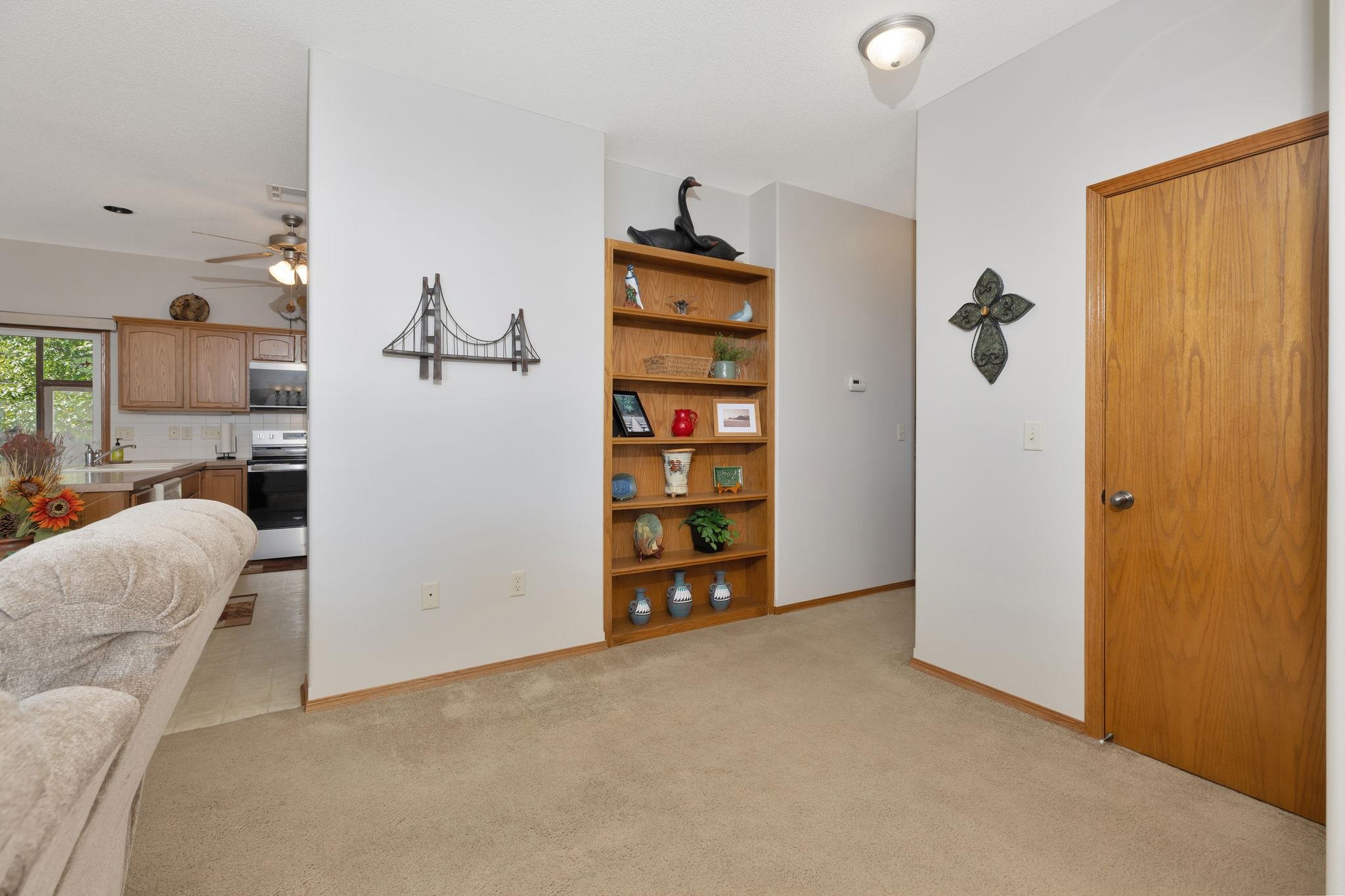 8303 W Nantucket St Property Photo 3