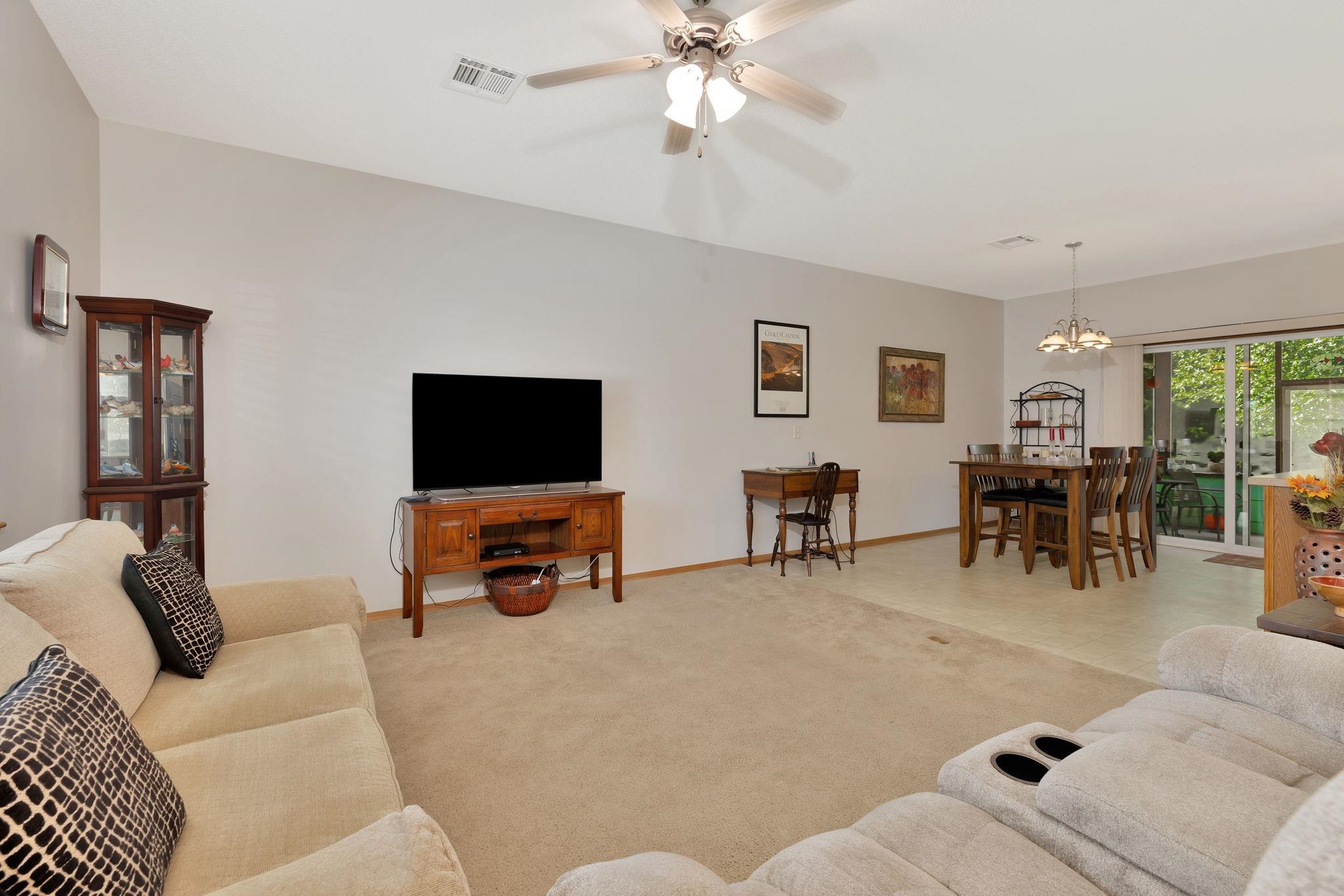 8303 W Nantucket St Property Photo 4