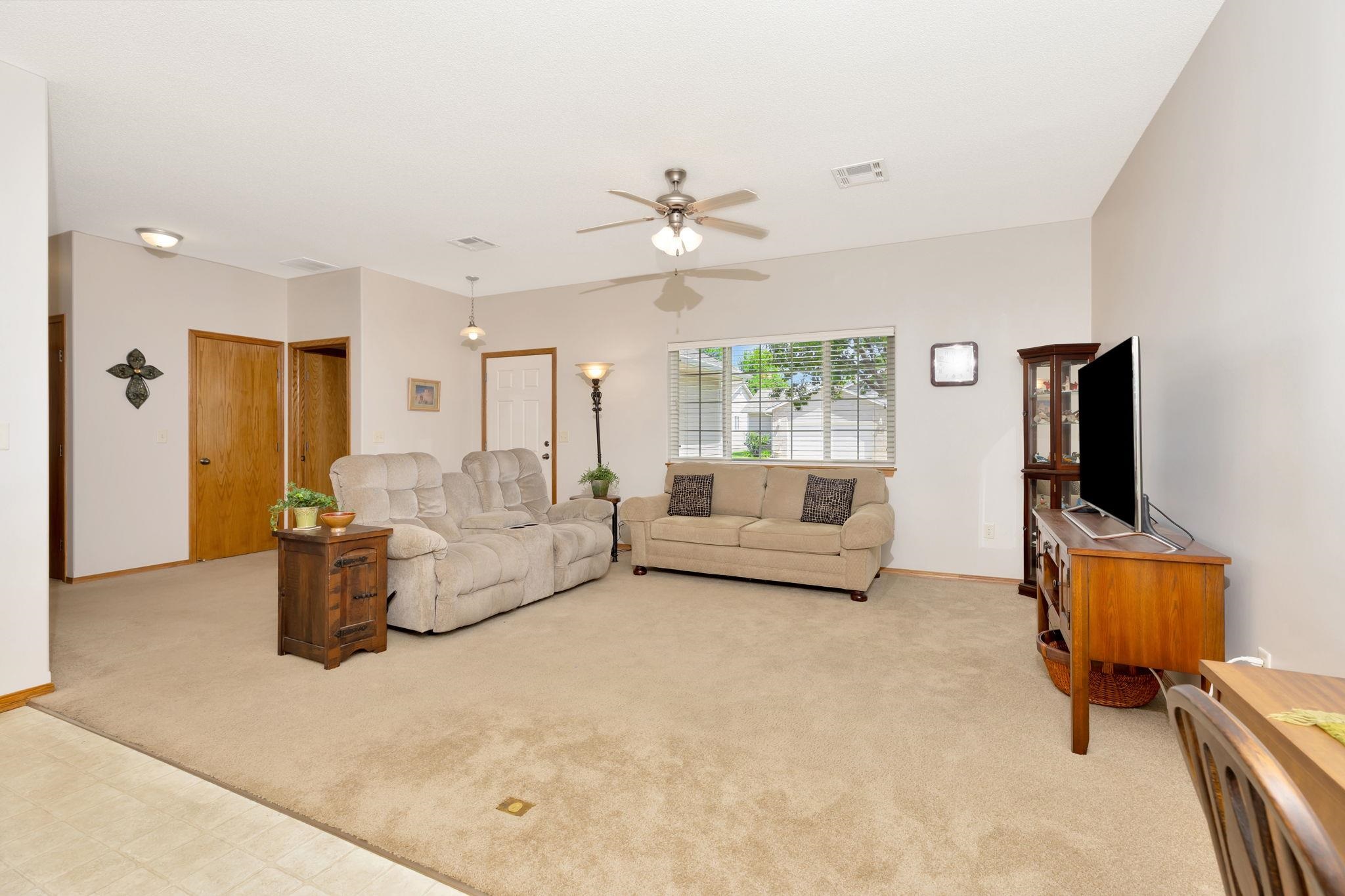 8303 W Nantucket St Property Photo 5