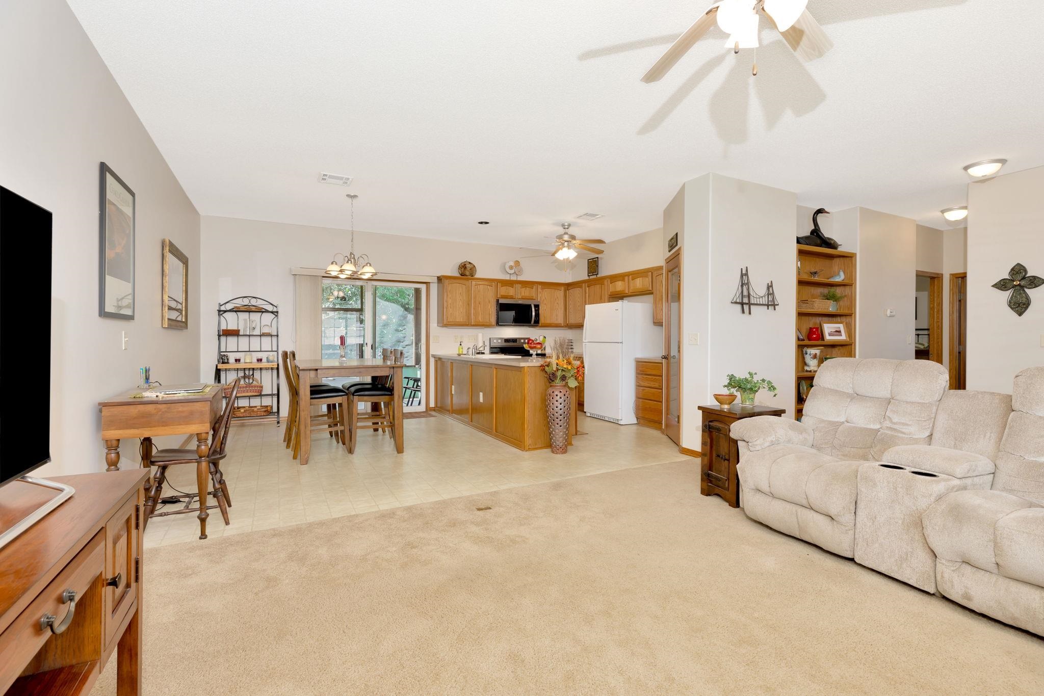 8303 W Nantucket St Property Photo 6