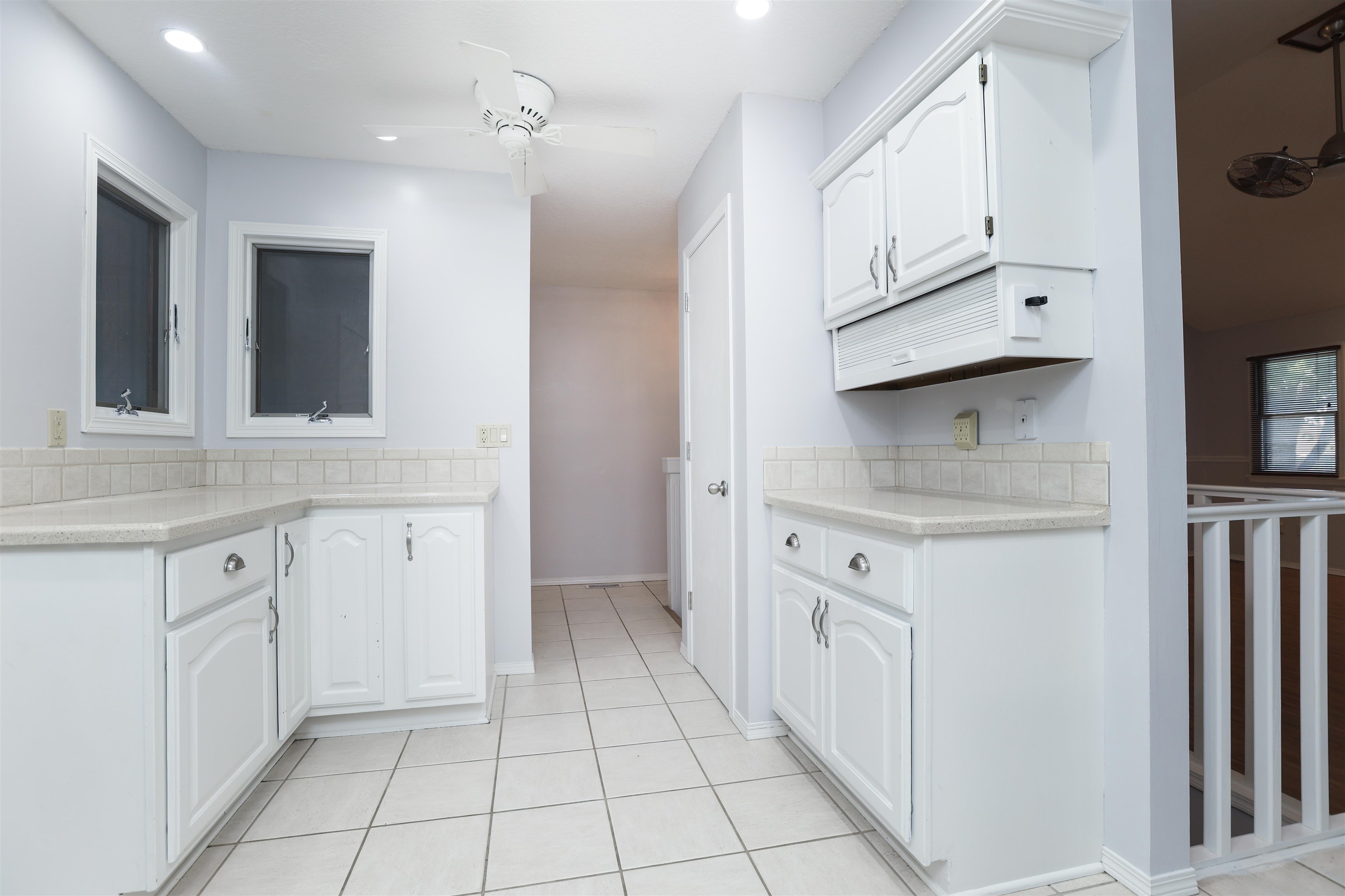 2734 S Carrwood Cir. Property Photo 8