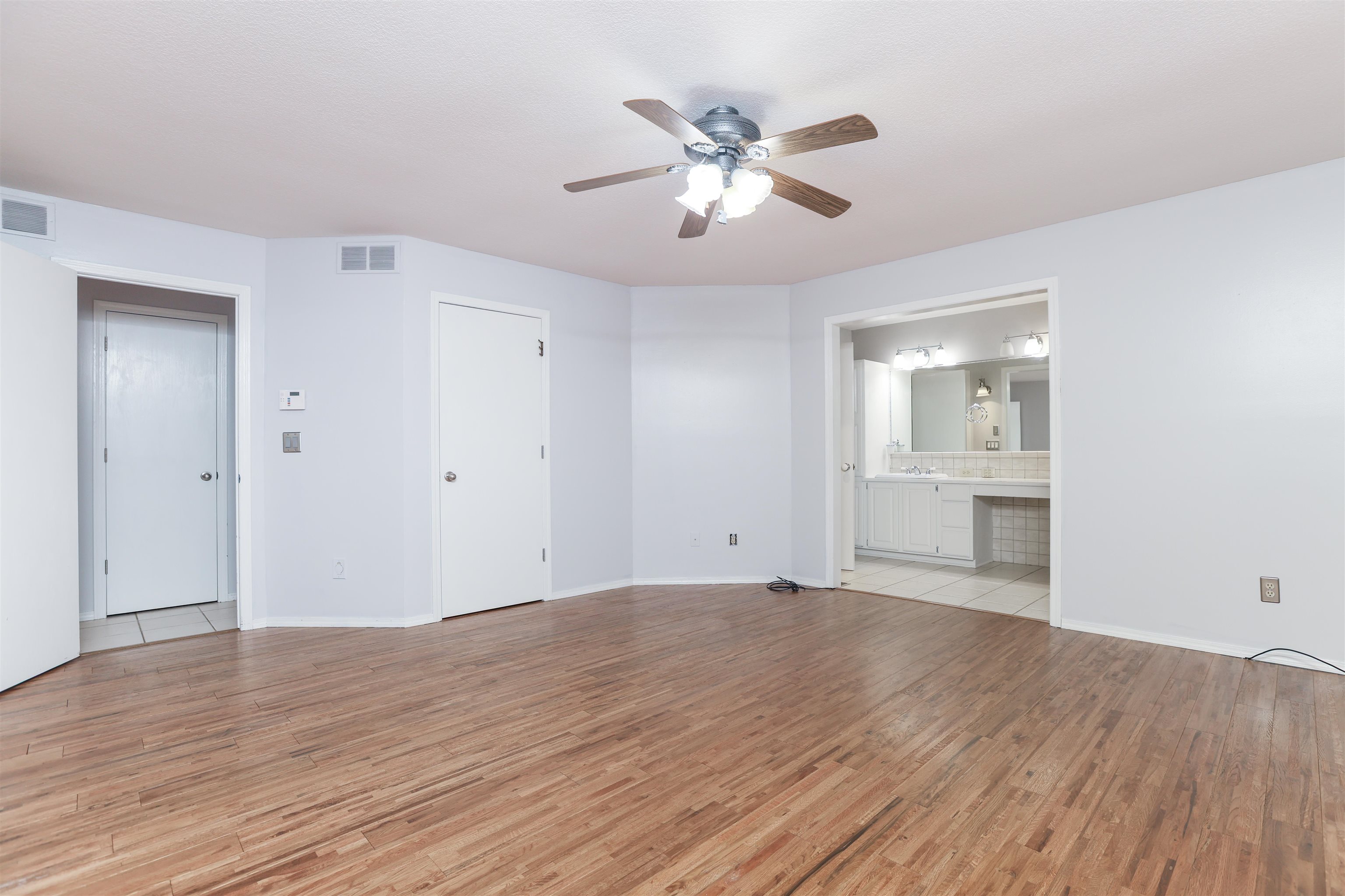 2734 S Carrwood Cir. Property Photo 10