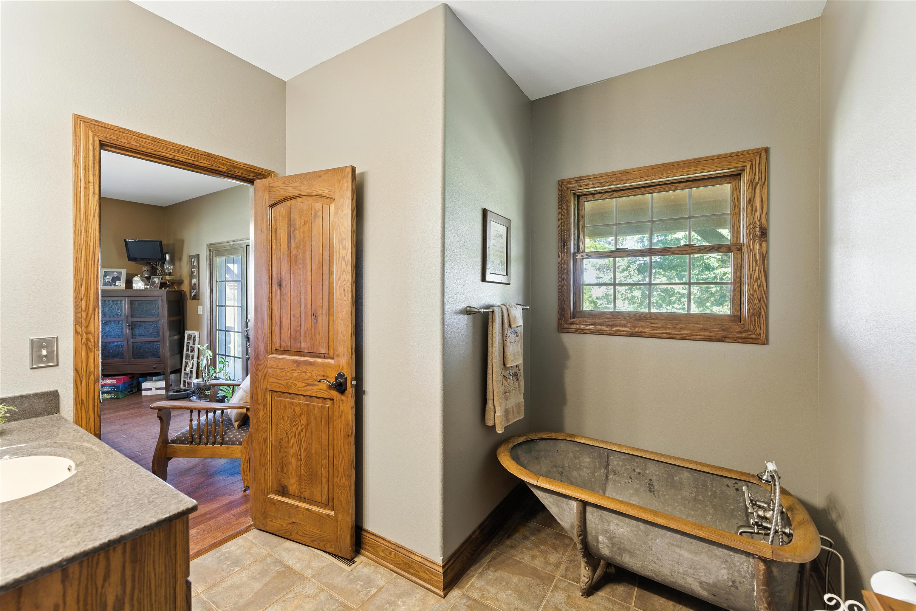 3266 Dove Road Property Photo 12