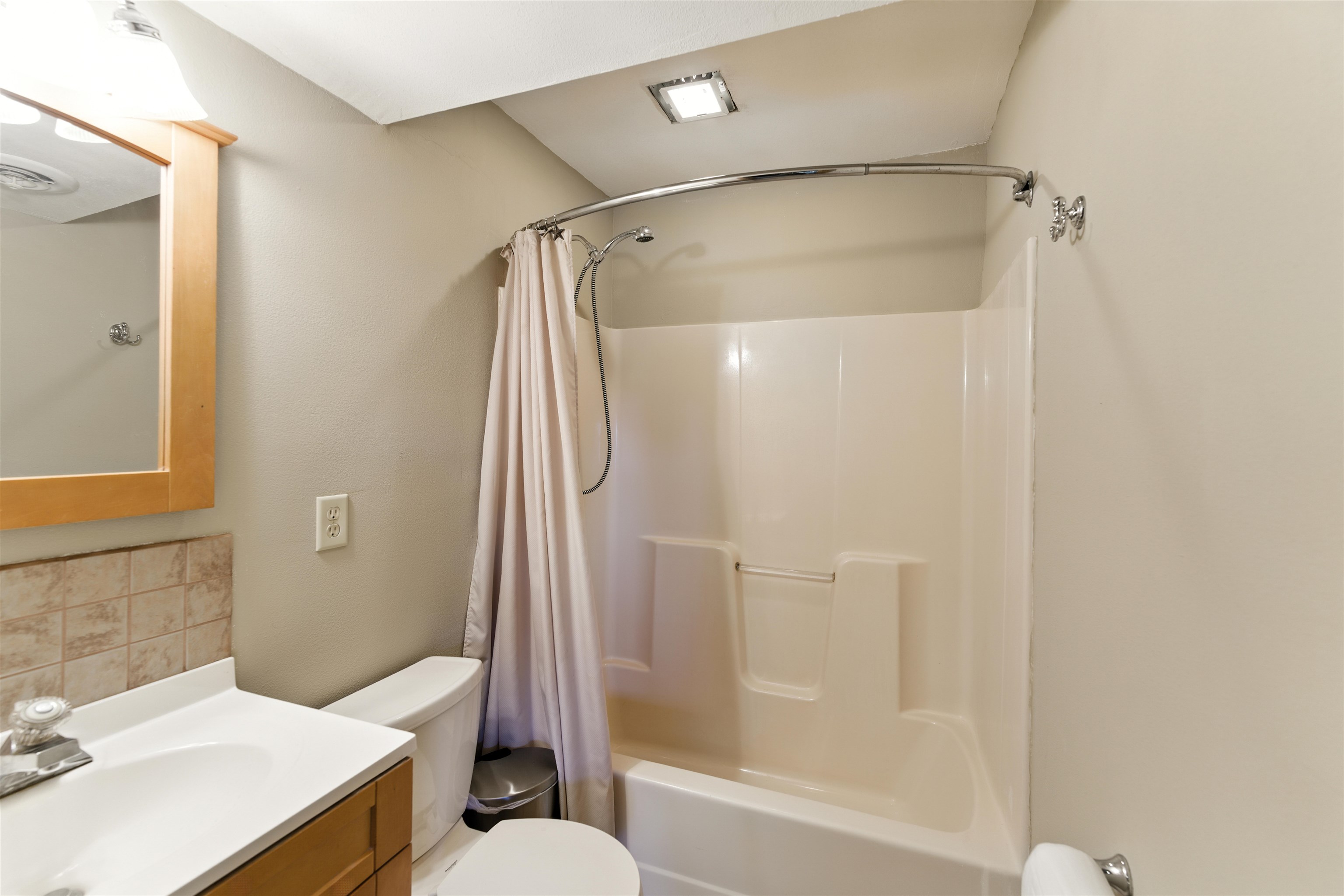 3266 Dove Road Property Photo 31