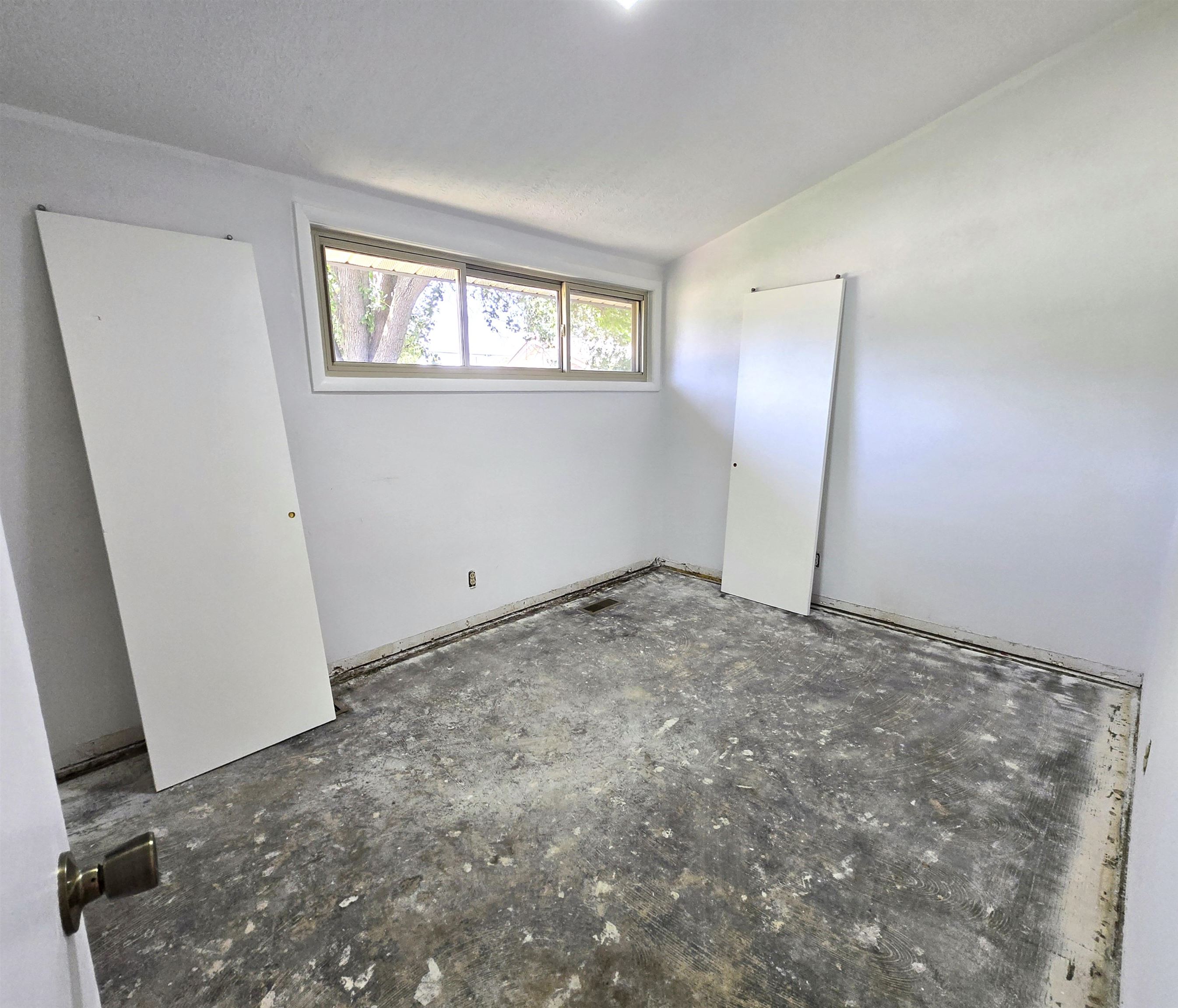 1228 Crescent Dr Property Photo 13