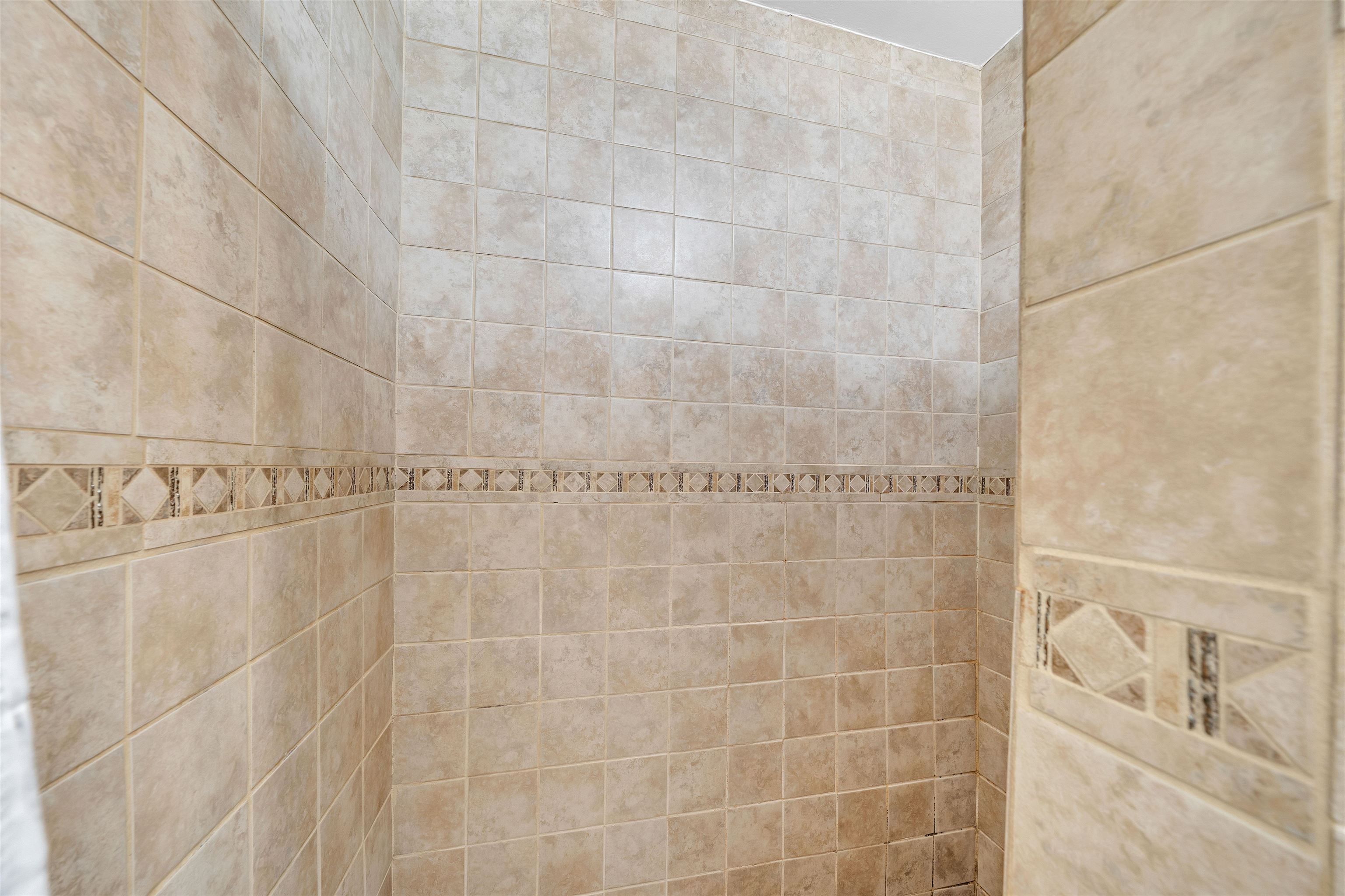 1718 Sw 170th St Property Photo 11