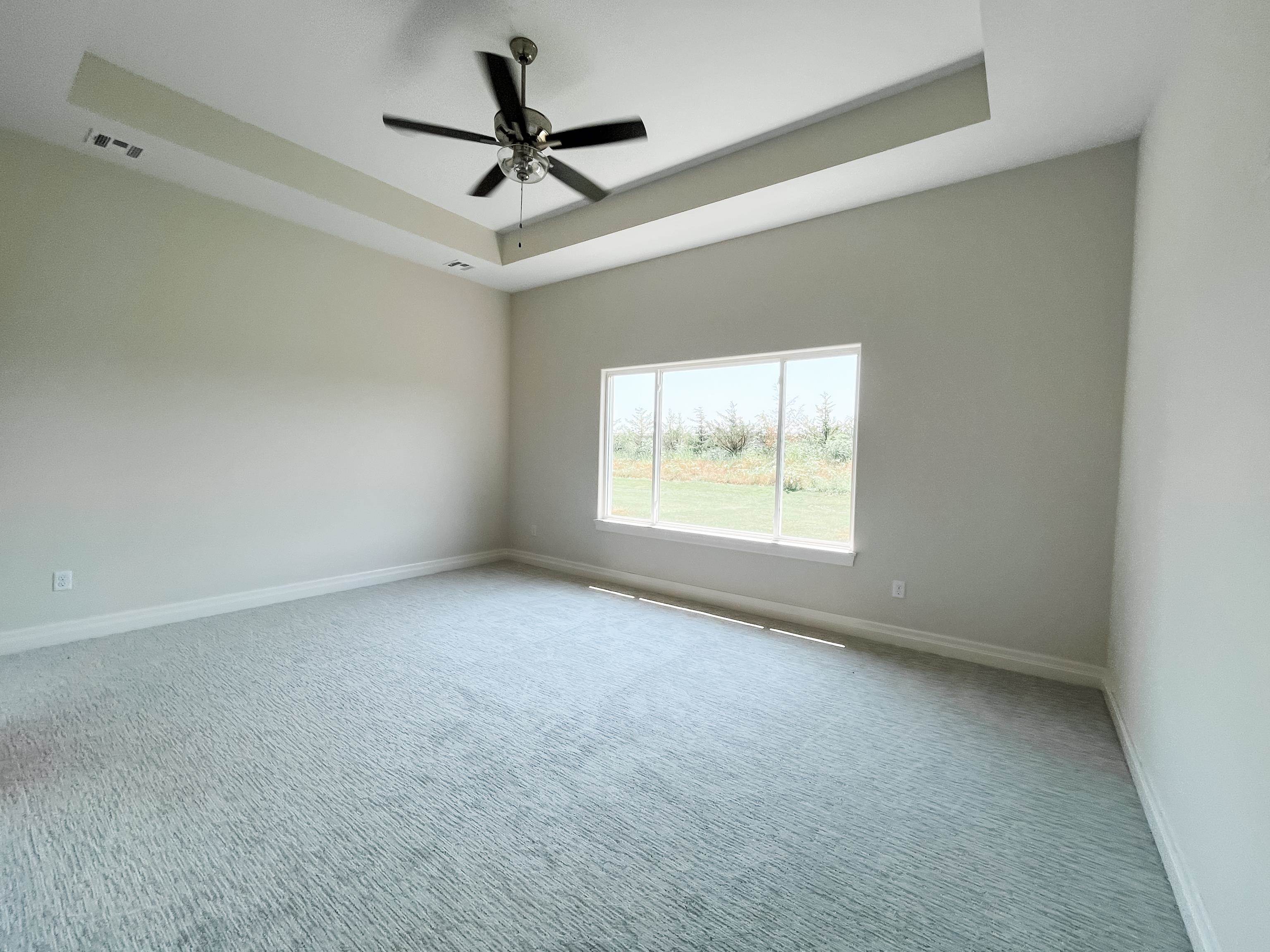 1631 N Forestview Ct Property Photo 9