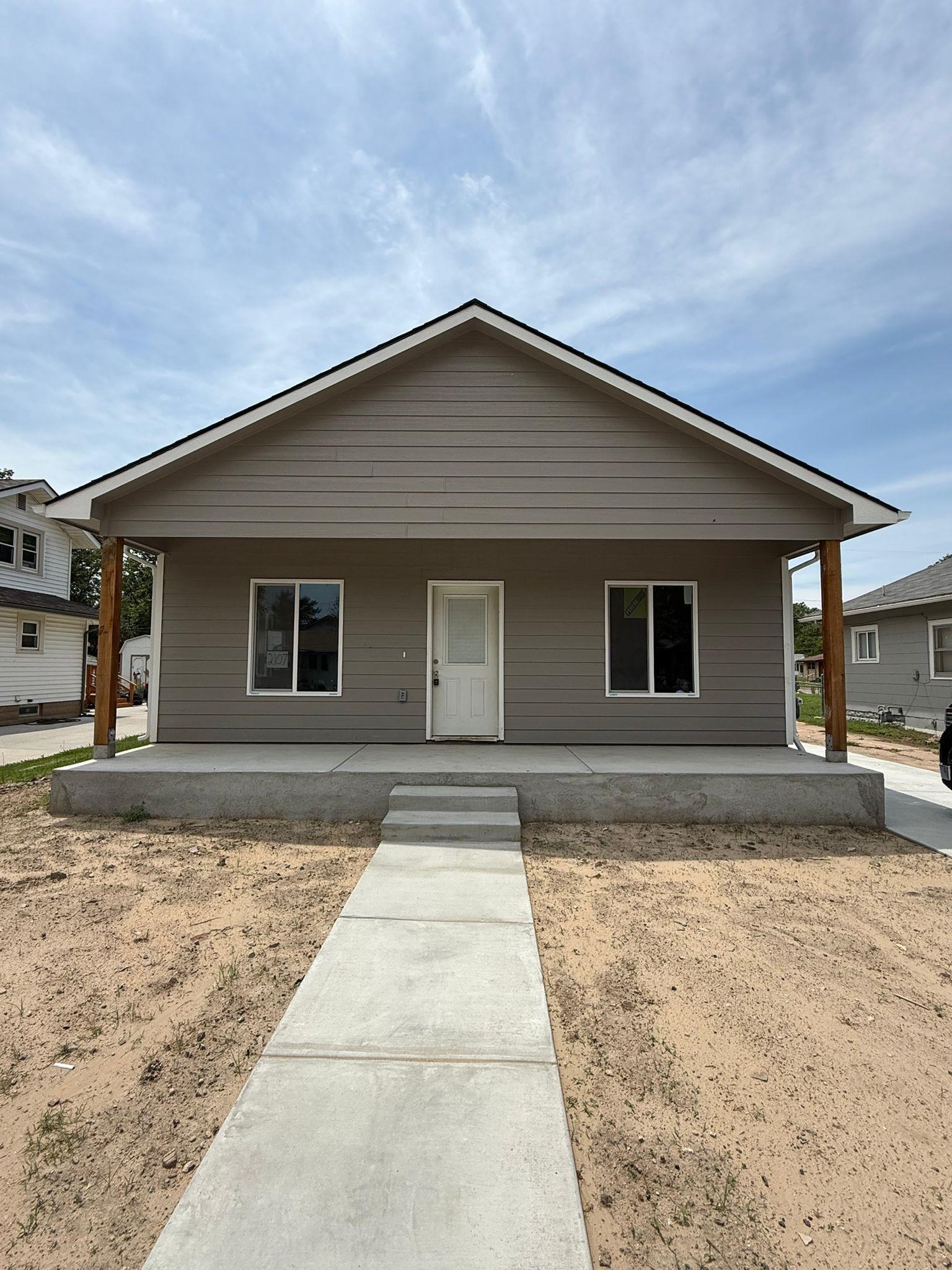 2107 S Water St Property Photo 1