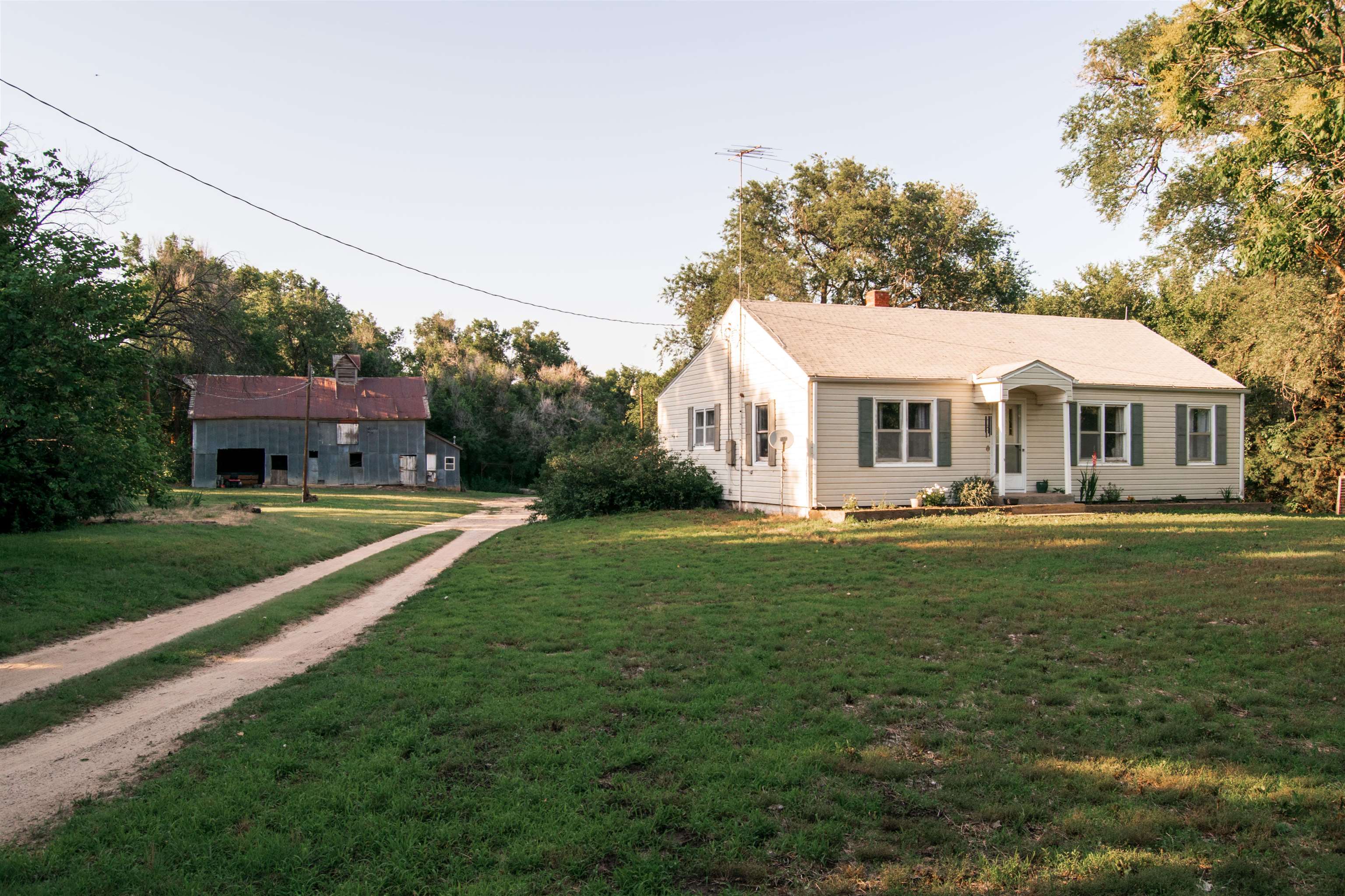 27008 W State Road 61 Property Photo 1