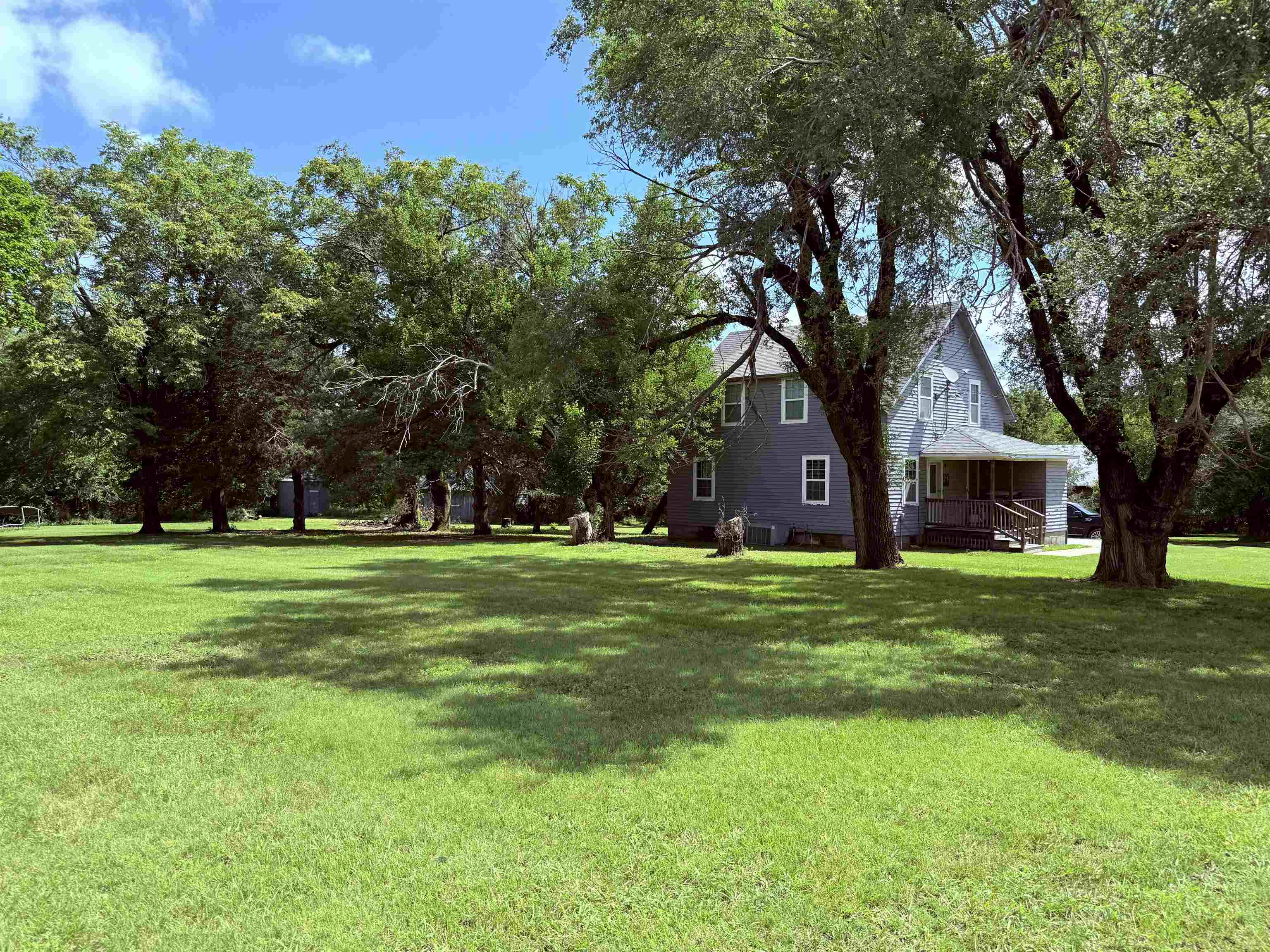 1910 Diamond Property Photo 16