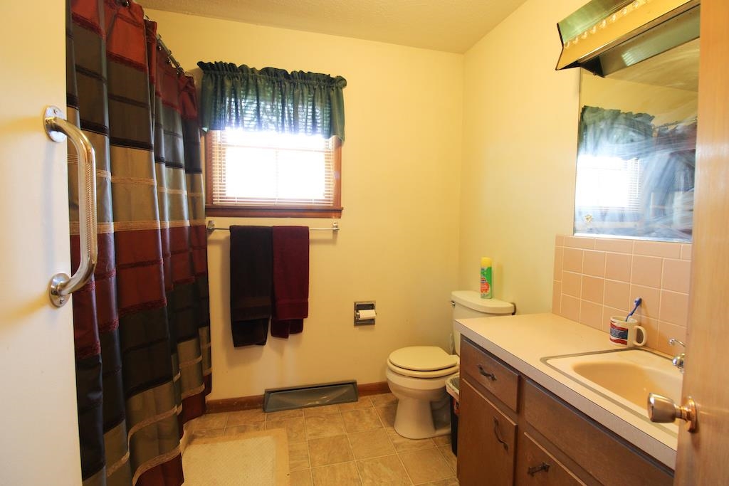600 N Halstead Rd Property Photo 16